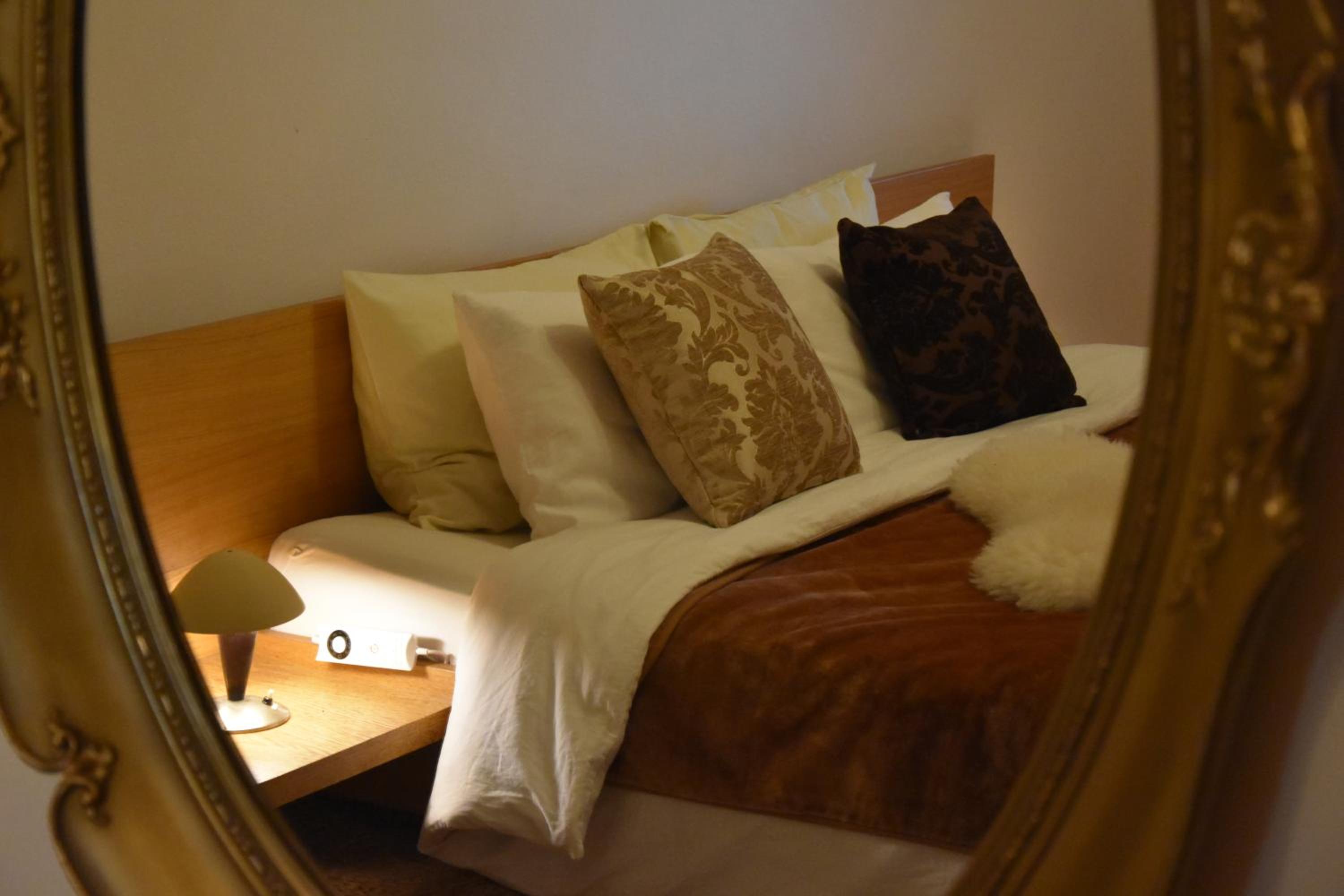Victoria Design Stays - Apartment Rehorova