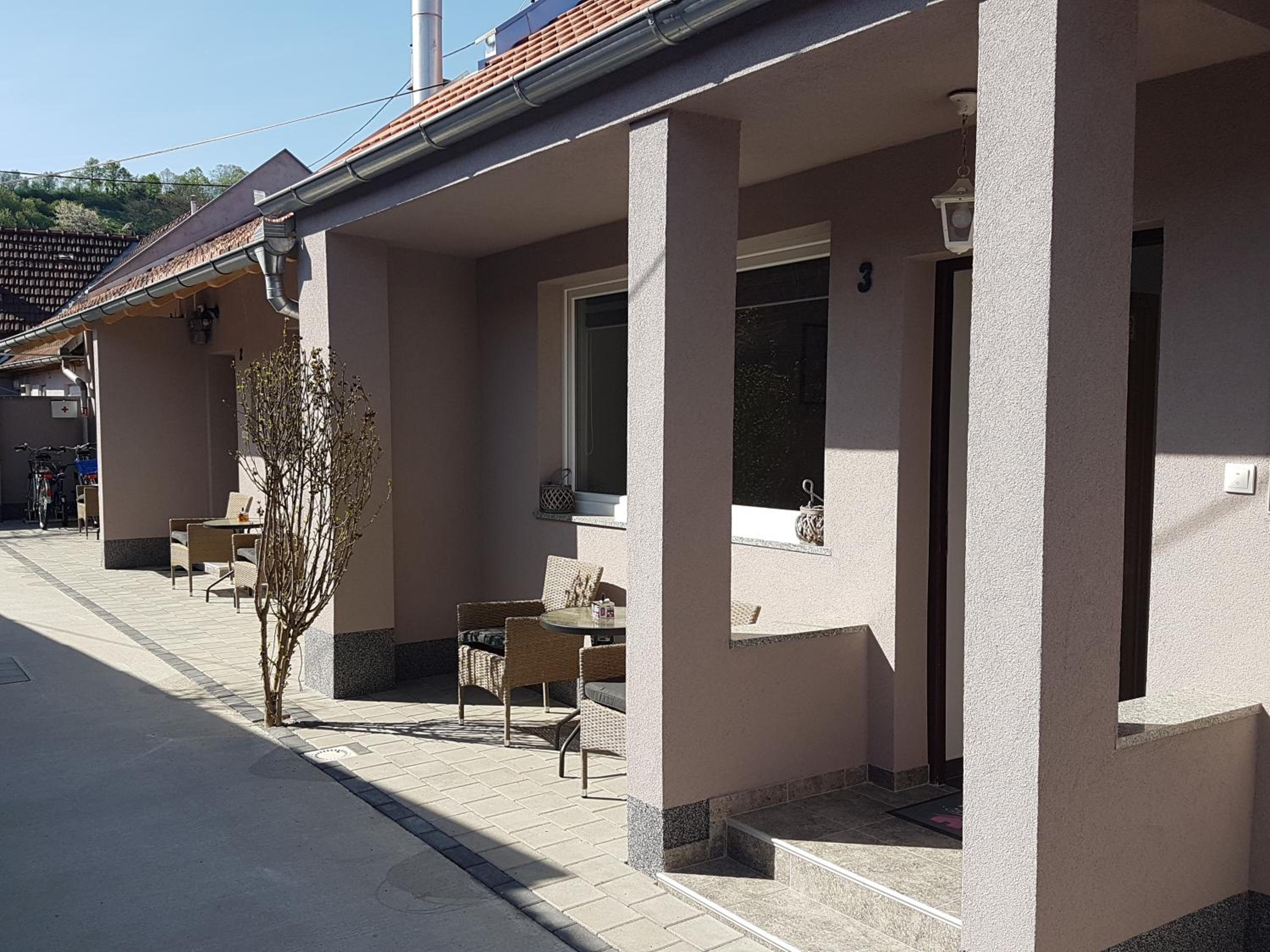 NunaNina apartmani view 3