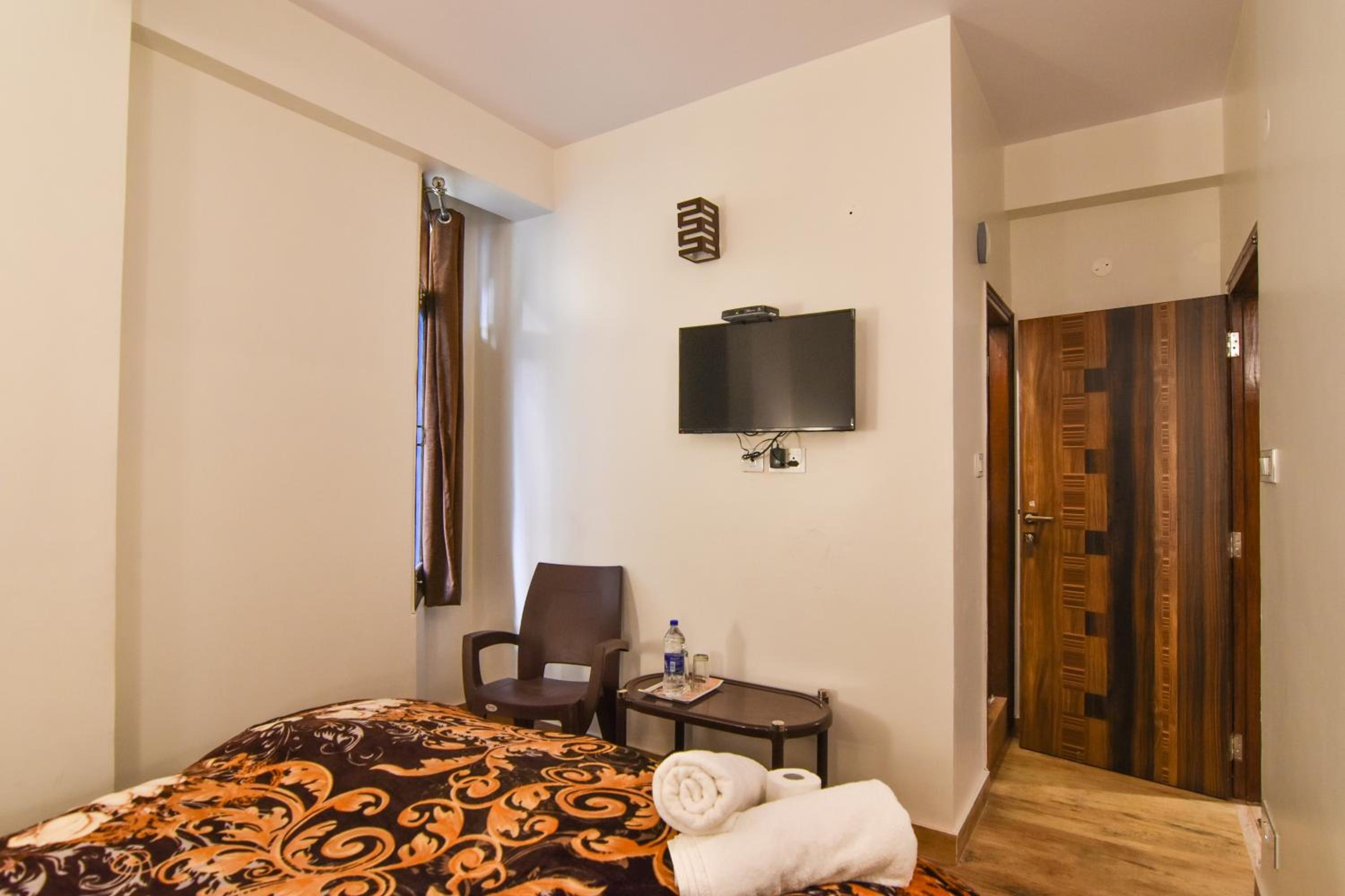 Dhanlaxmi Apartments