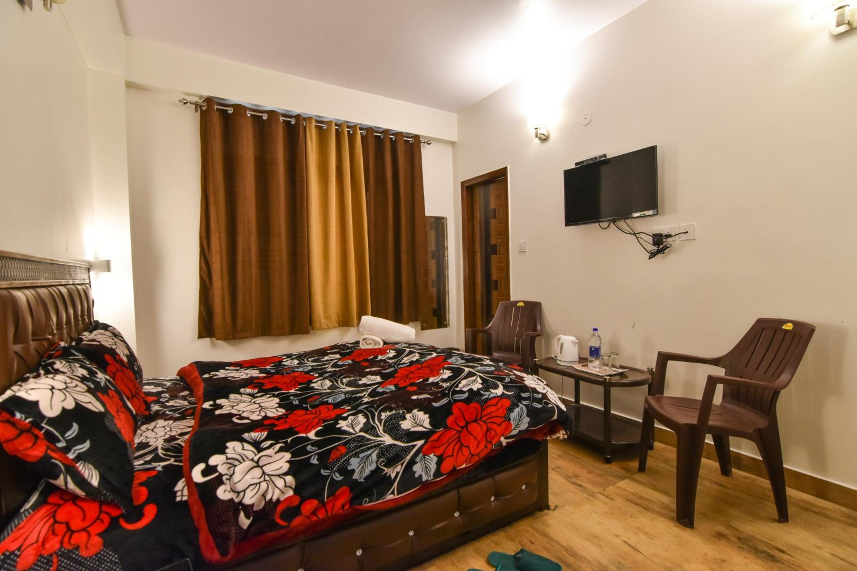 Dhanlaxmi Apartments