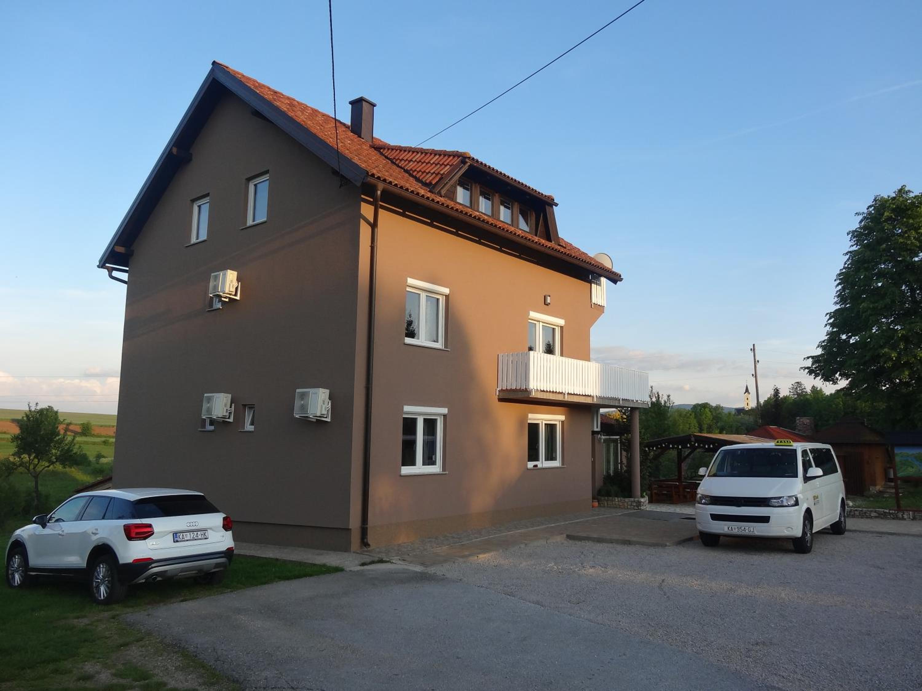 Apartments and Rooms Kristina view 3