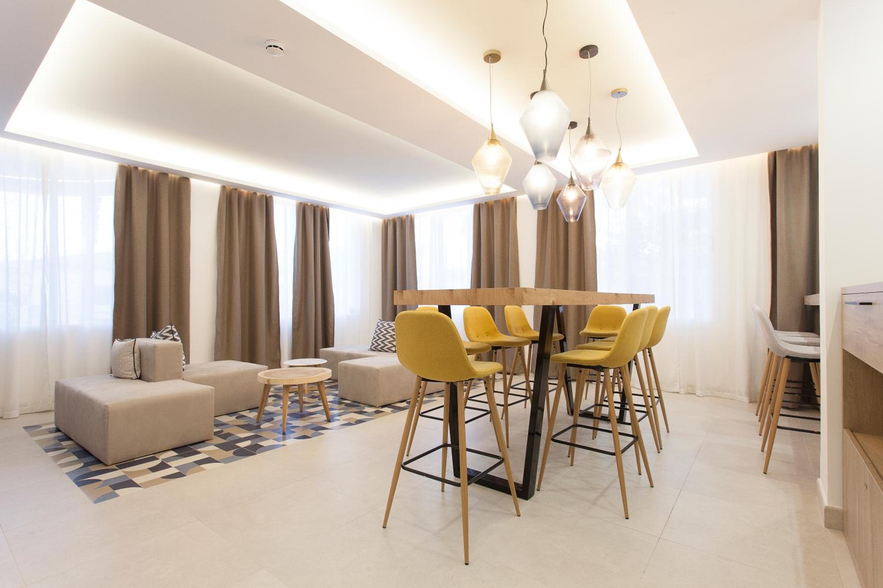 Apartamentos Ses Roquetes