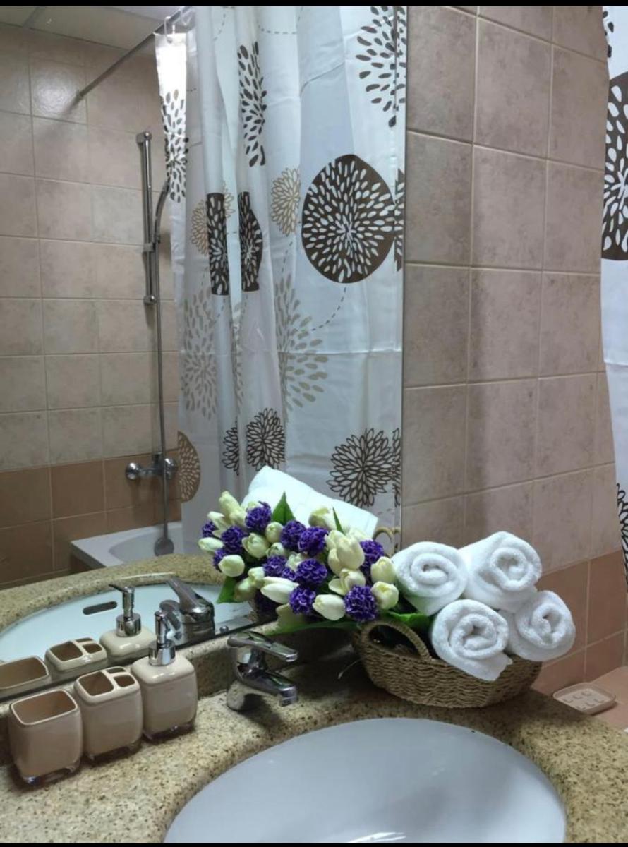Golden Stay Vacation Homes continental tower marina