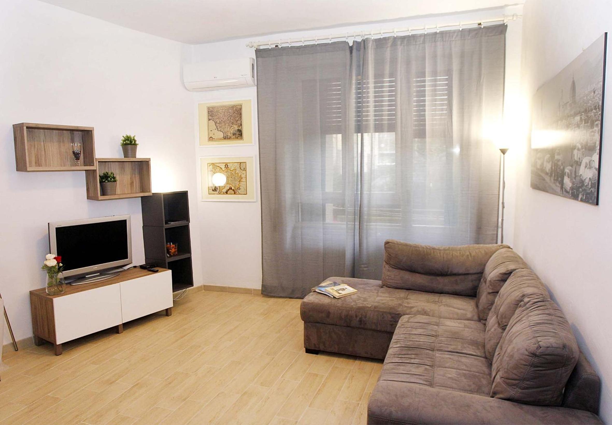 TwelveHolly apartment