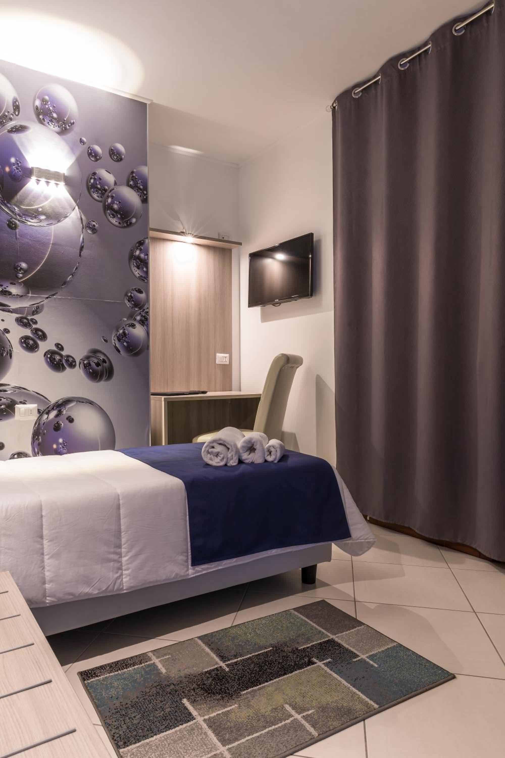 La Piazzetta Guest House