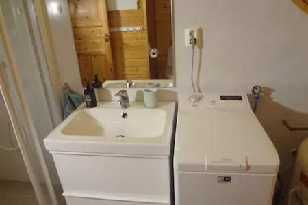 Fully equipped flat, 2 bedrooms, FREE car parking. - Image 4