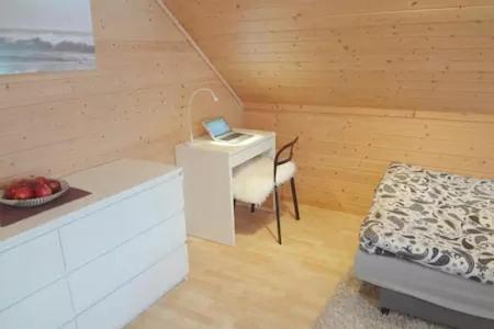 Fully equipped flat, 2 bedrooms, FREE car parking.