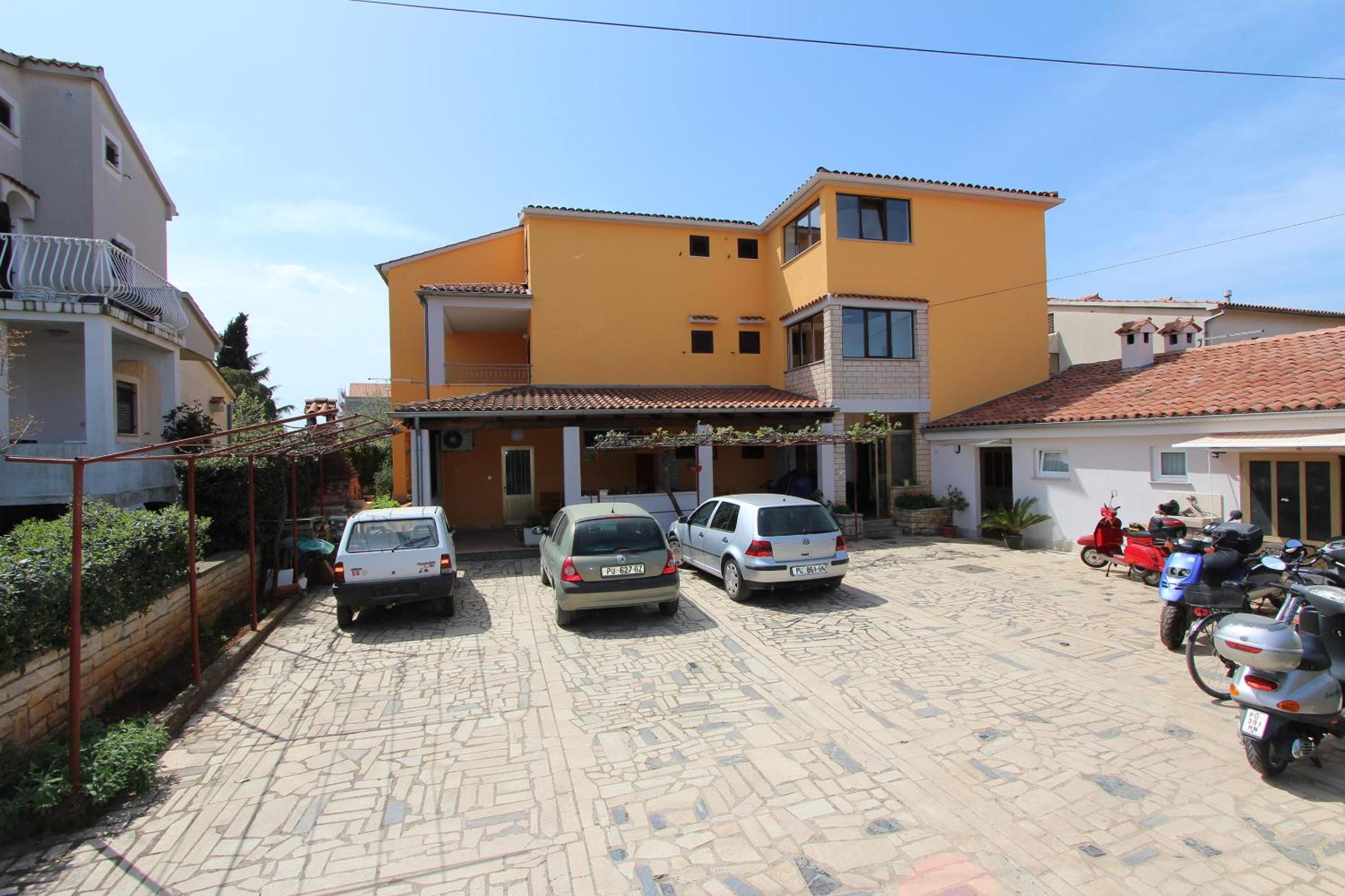 Apartments Malvina