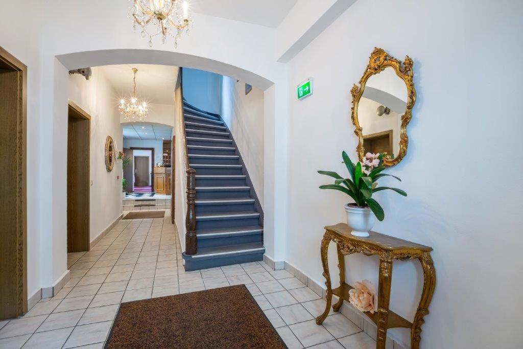 Hotel Annet garni - Property Image 1