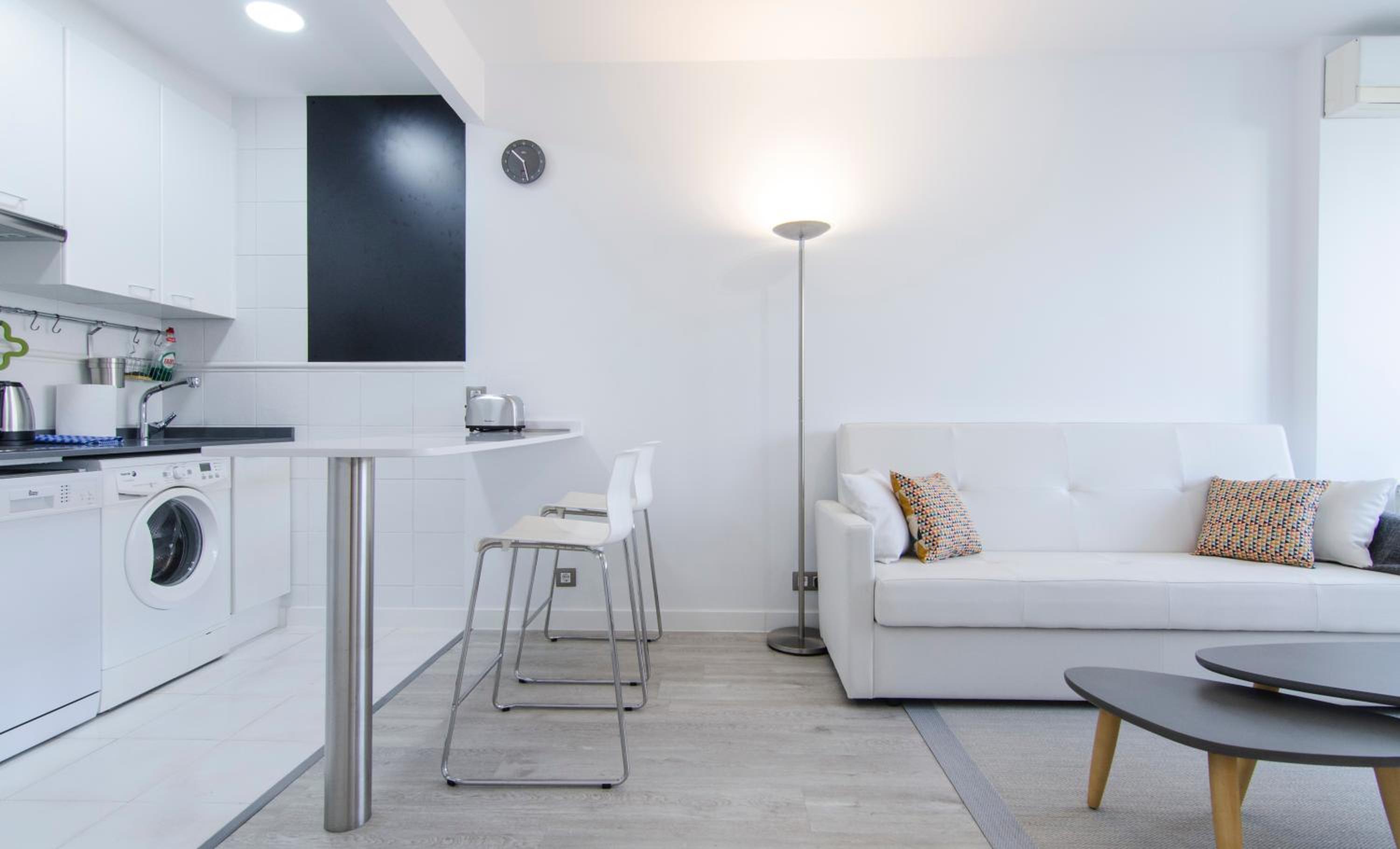 Minty Stay- 1BD view 5