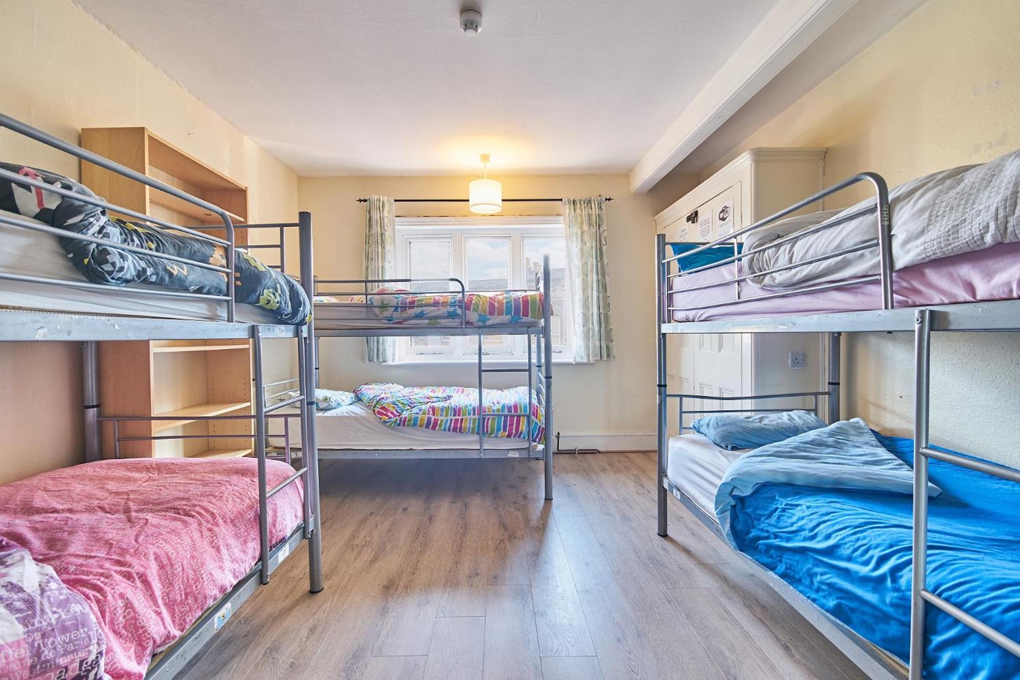Hootananny Hostel