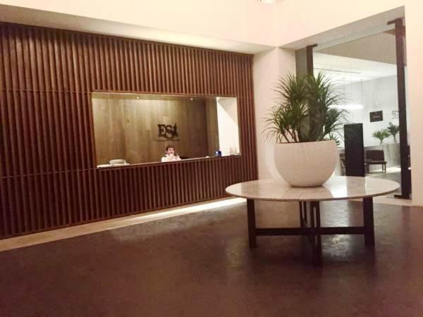 Charming Bedroom - next to train station at Est Bangsar