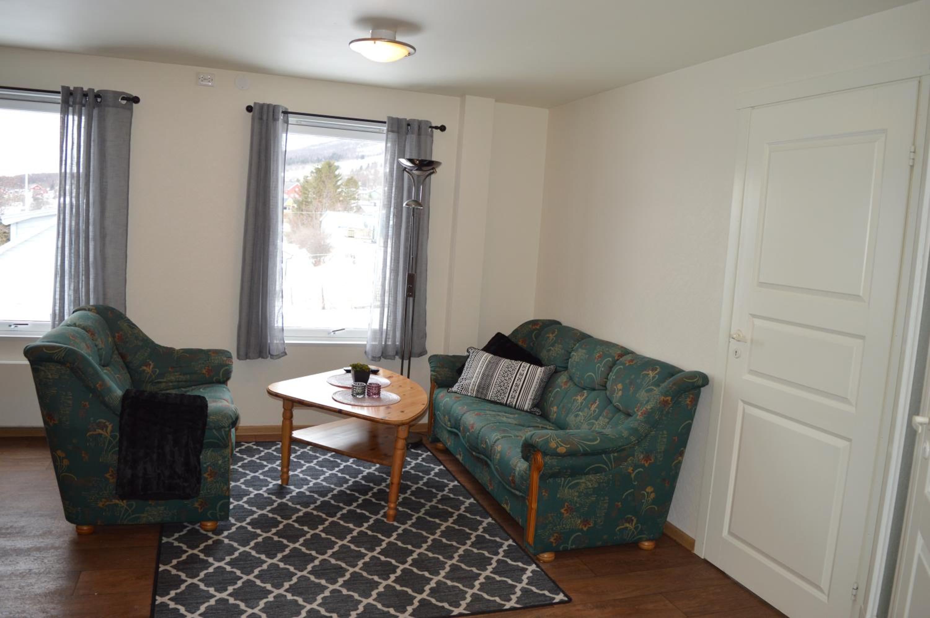 Photo 6