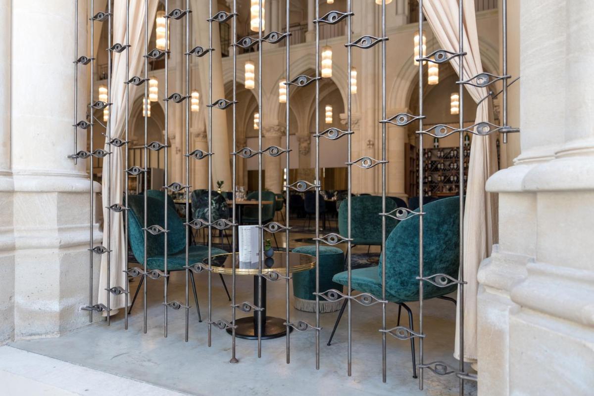 hotel reception