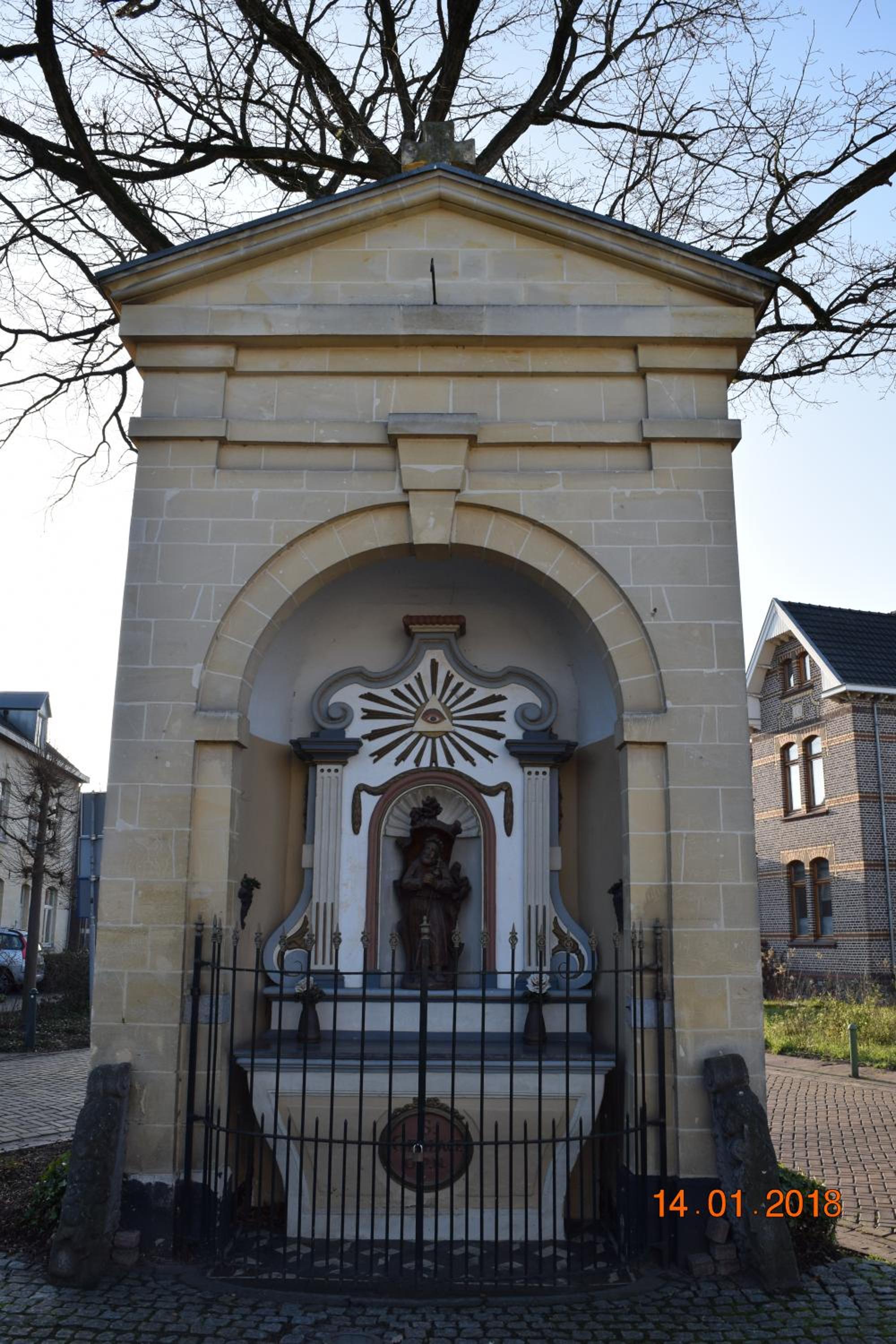 Photo 11