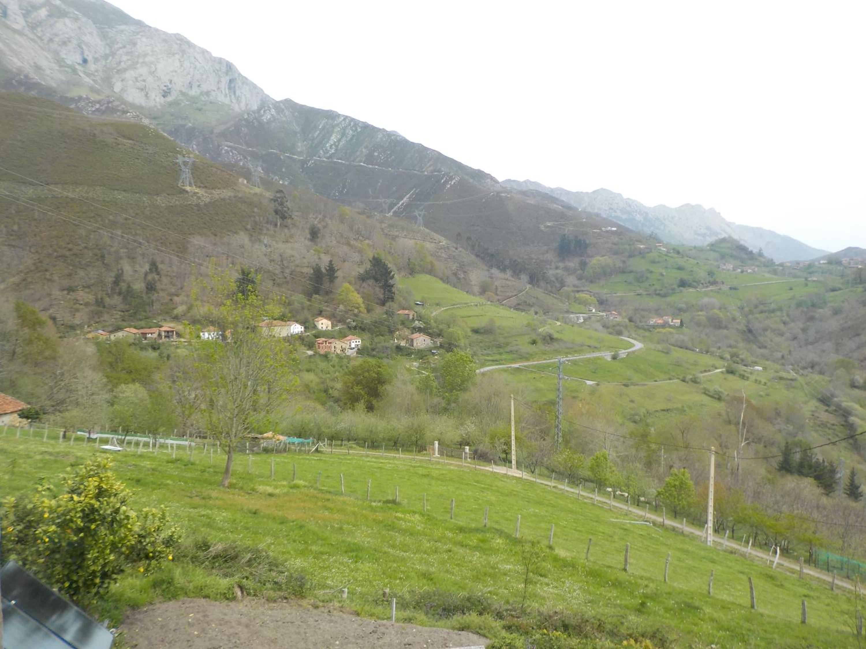 Apartamentos Rurales La Husteriza view 3