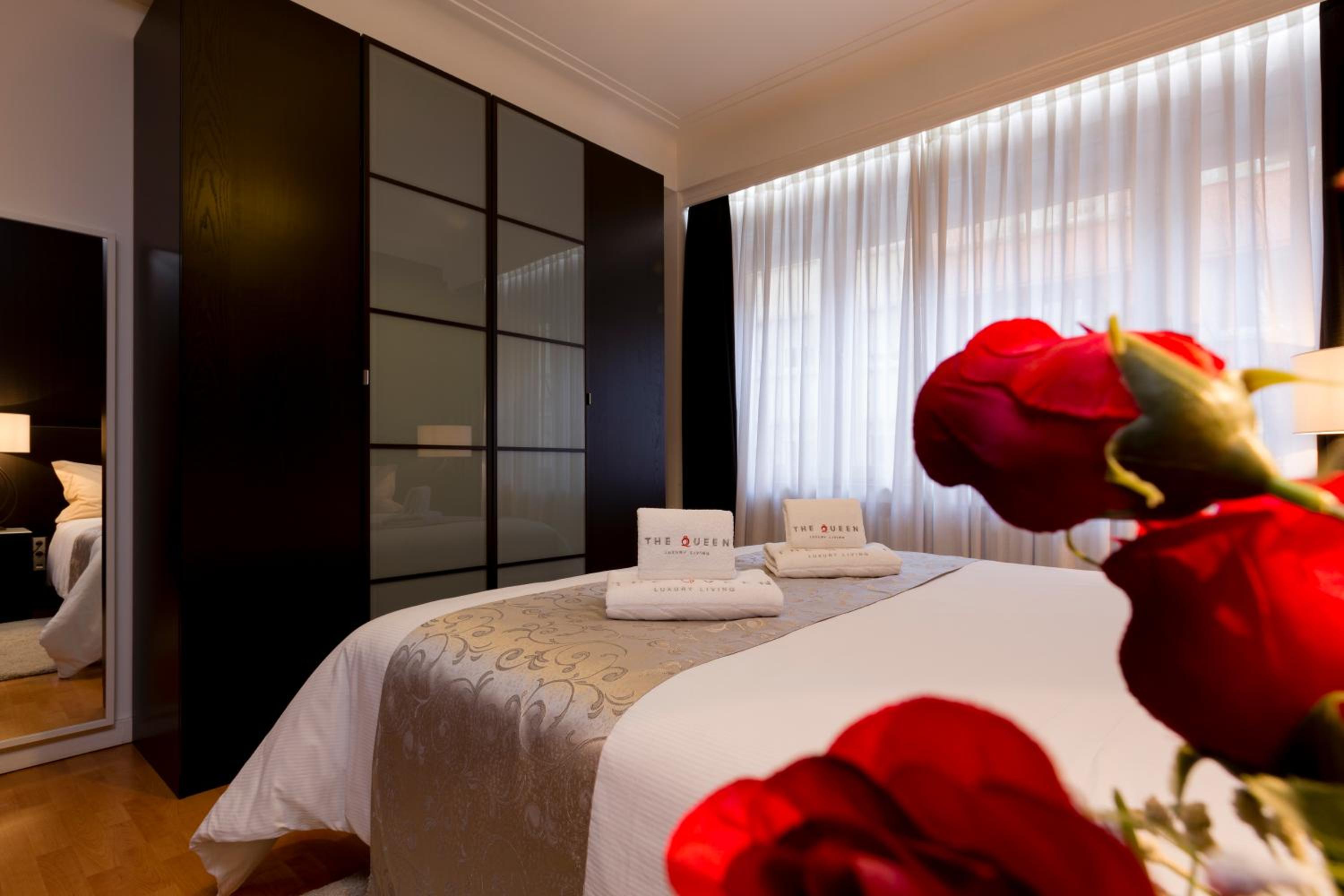 The Queen Luxury Apartments - Villa Serena