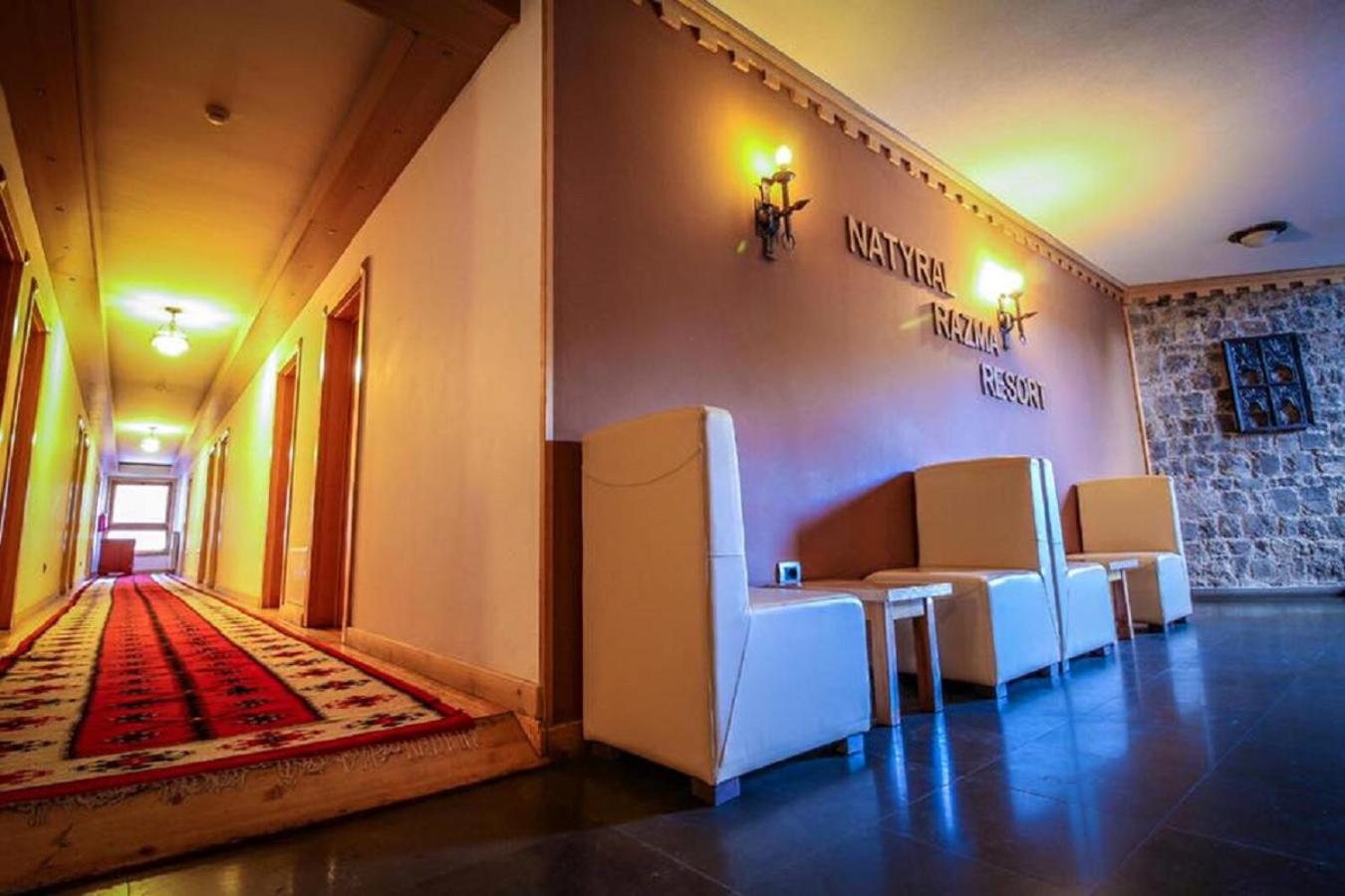 Natyral Razma Resort