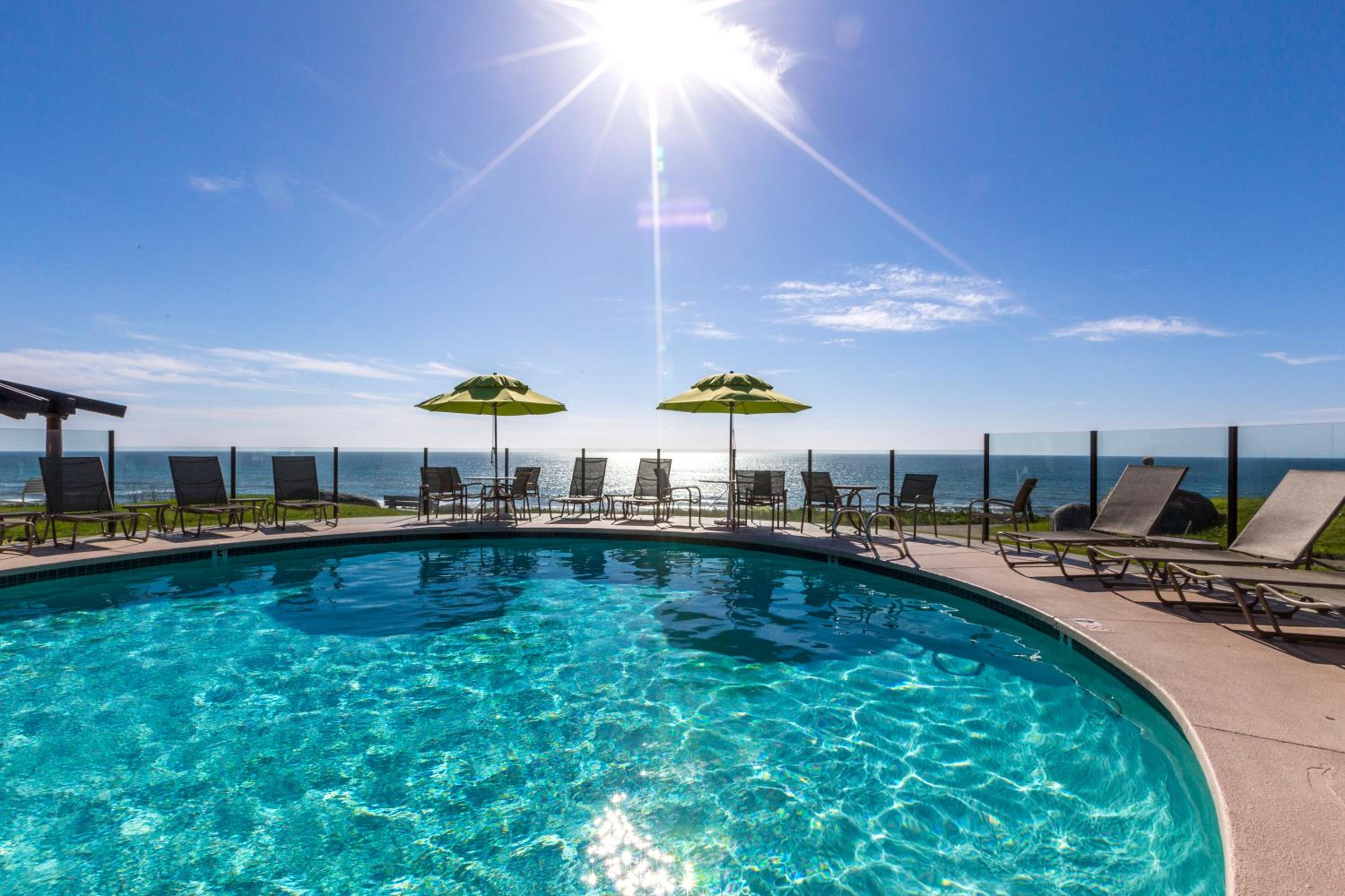 San Jose Vacations - Wave Crest Resort - Property Image 1