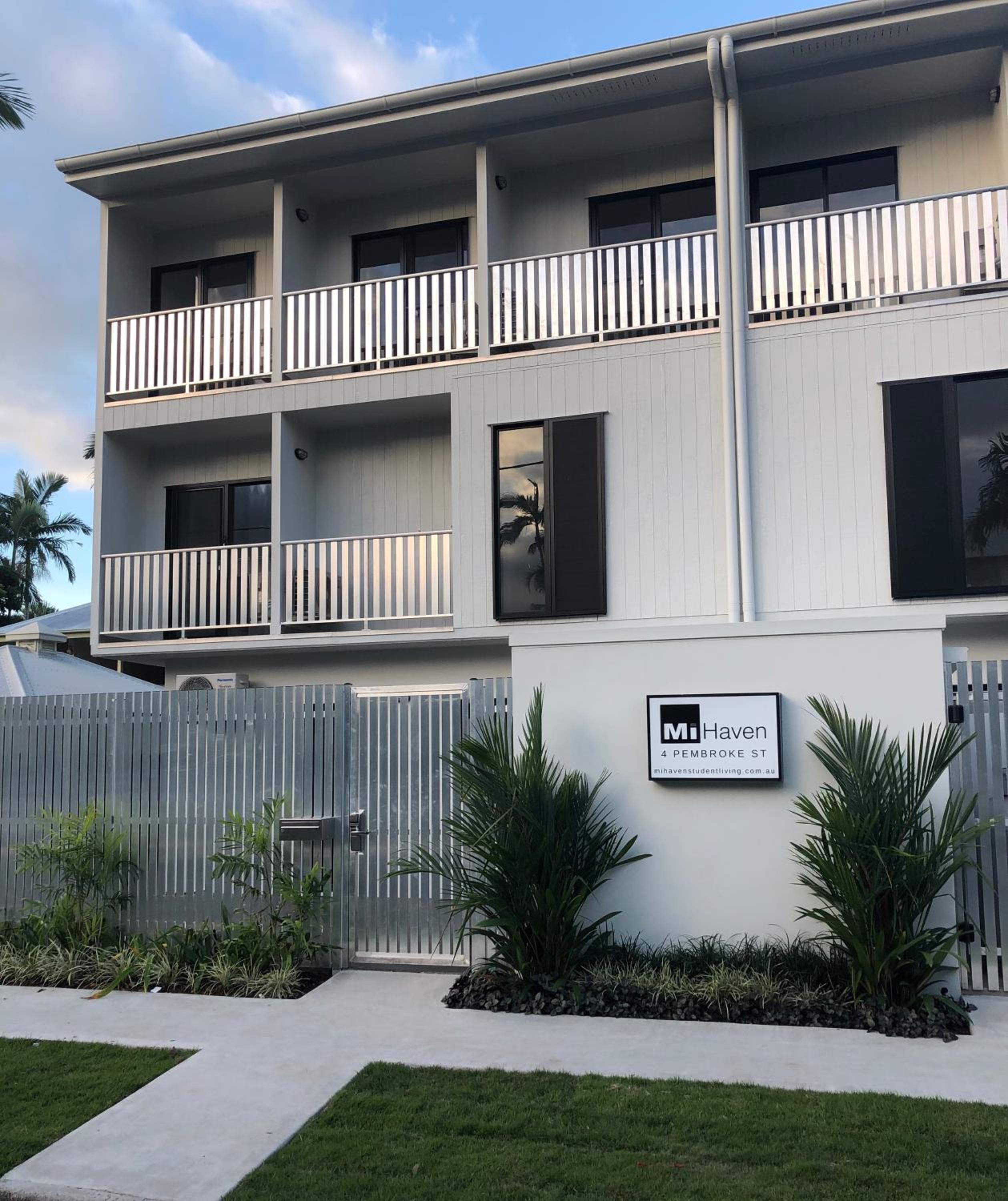 Redhill Cairns Living - Pembroke St