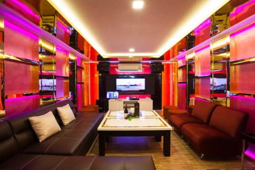 Vabua Asotel Bangkok - Image 5