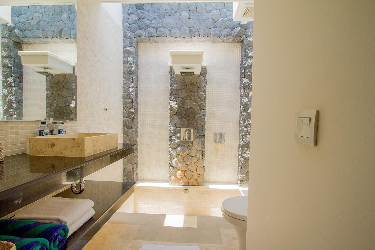 Vishuddha Ajna Villa - Outstanding 2 bdr villa - GREAT LOCATION!