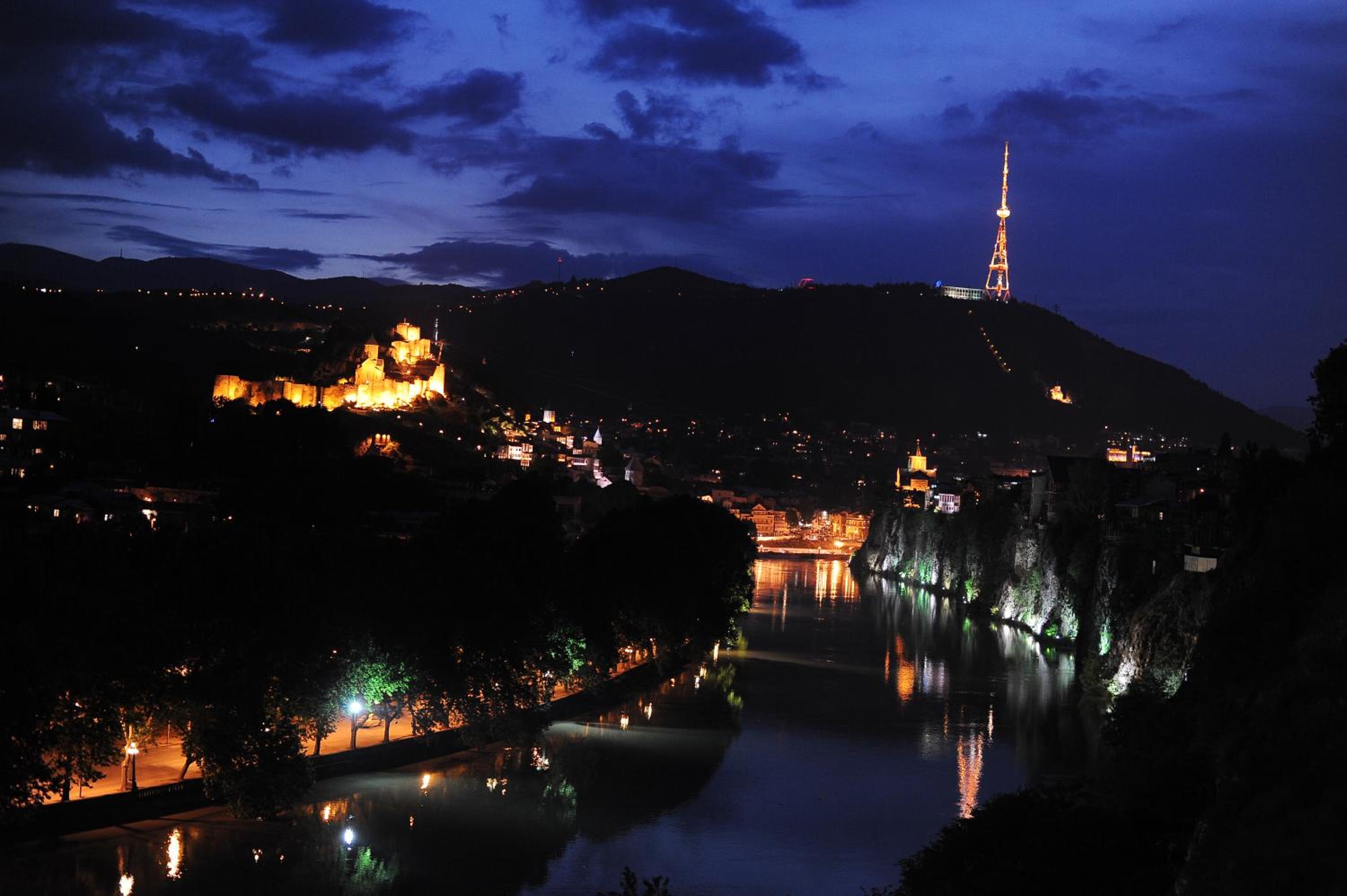 Serviced Apartment on Rustaveli Avenue
