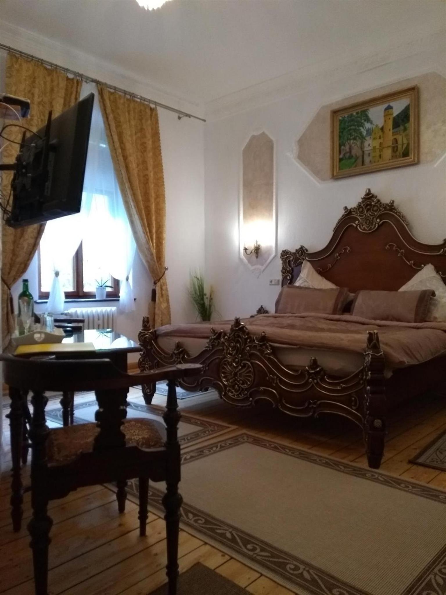 Villa Imperia, Museums-Hotel, Treppensteigen