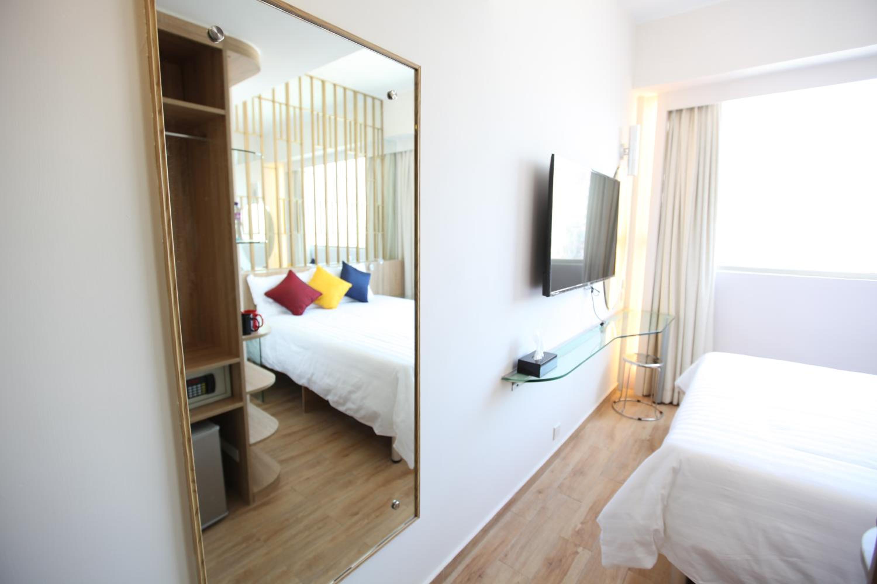 IW Hotel, photo 42