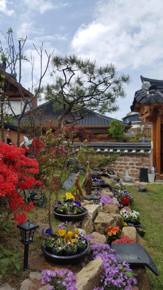 Hanok Hyeyum