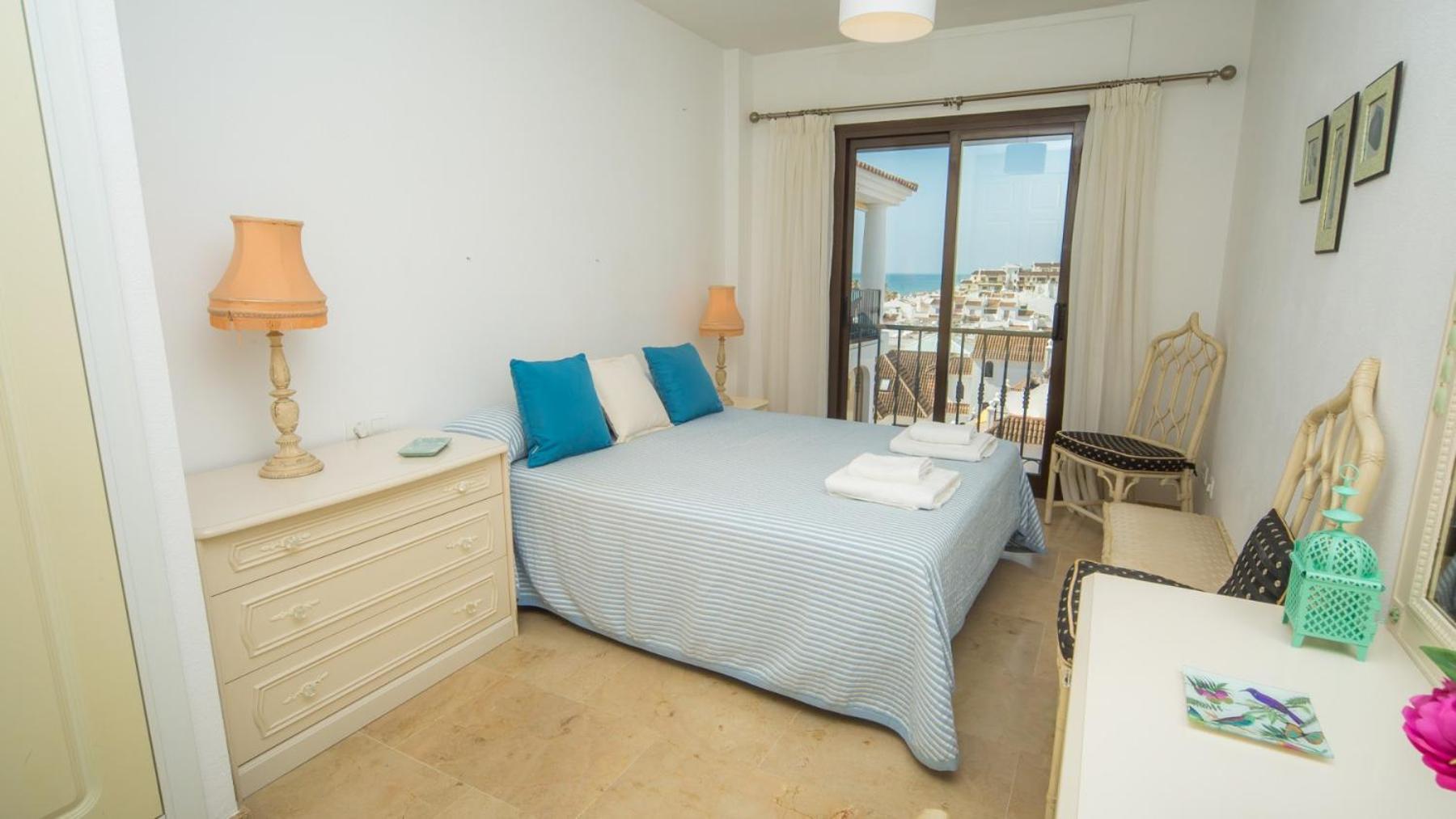 Marina Real 162 view 3