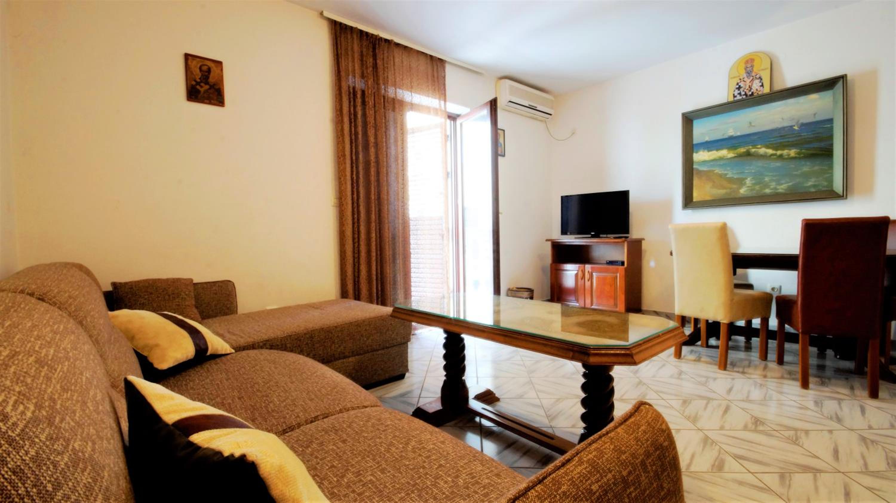 Apartment Glomazic