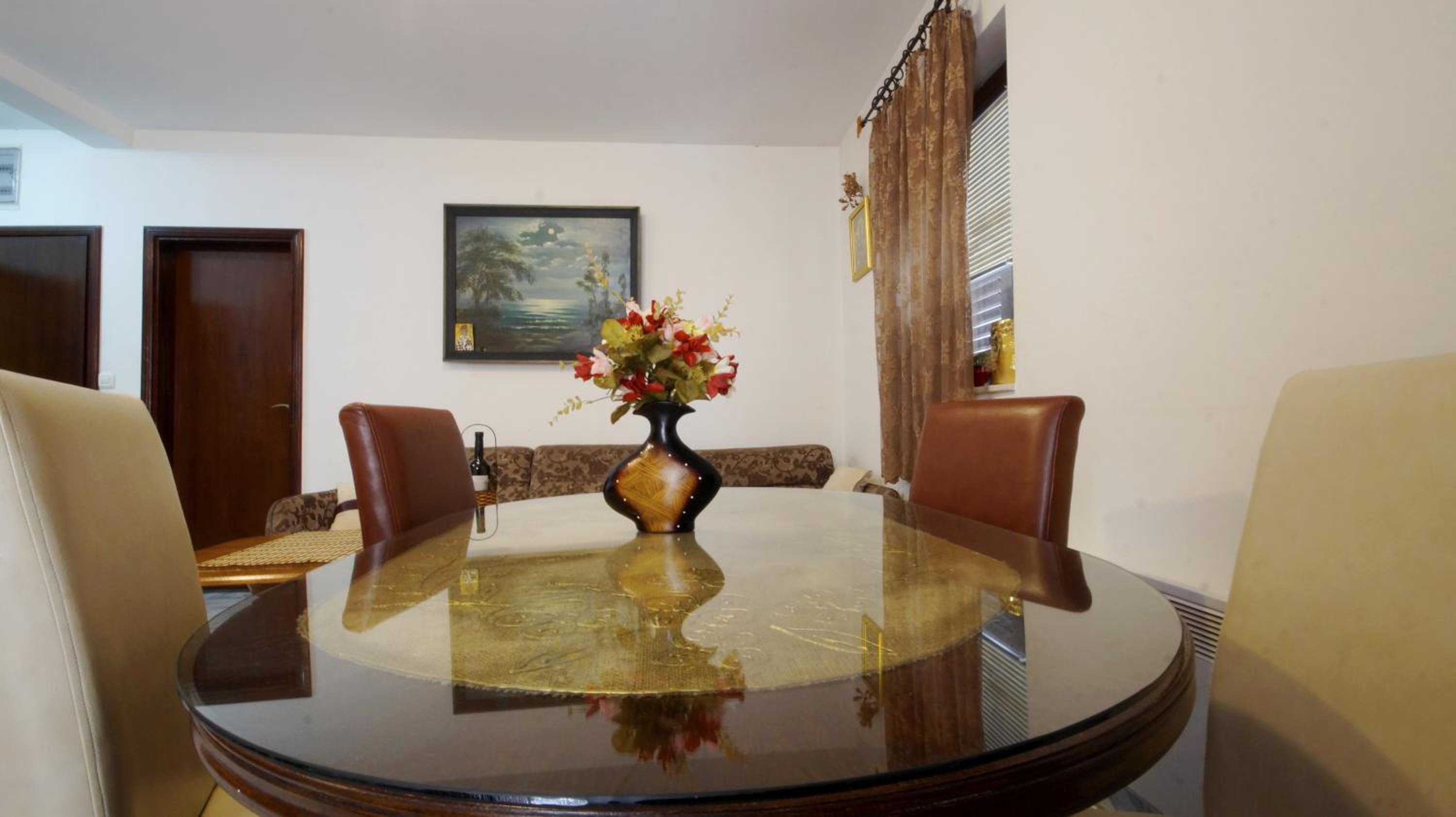 Apartment Glomazic