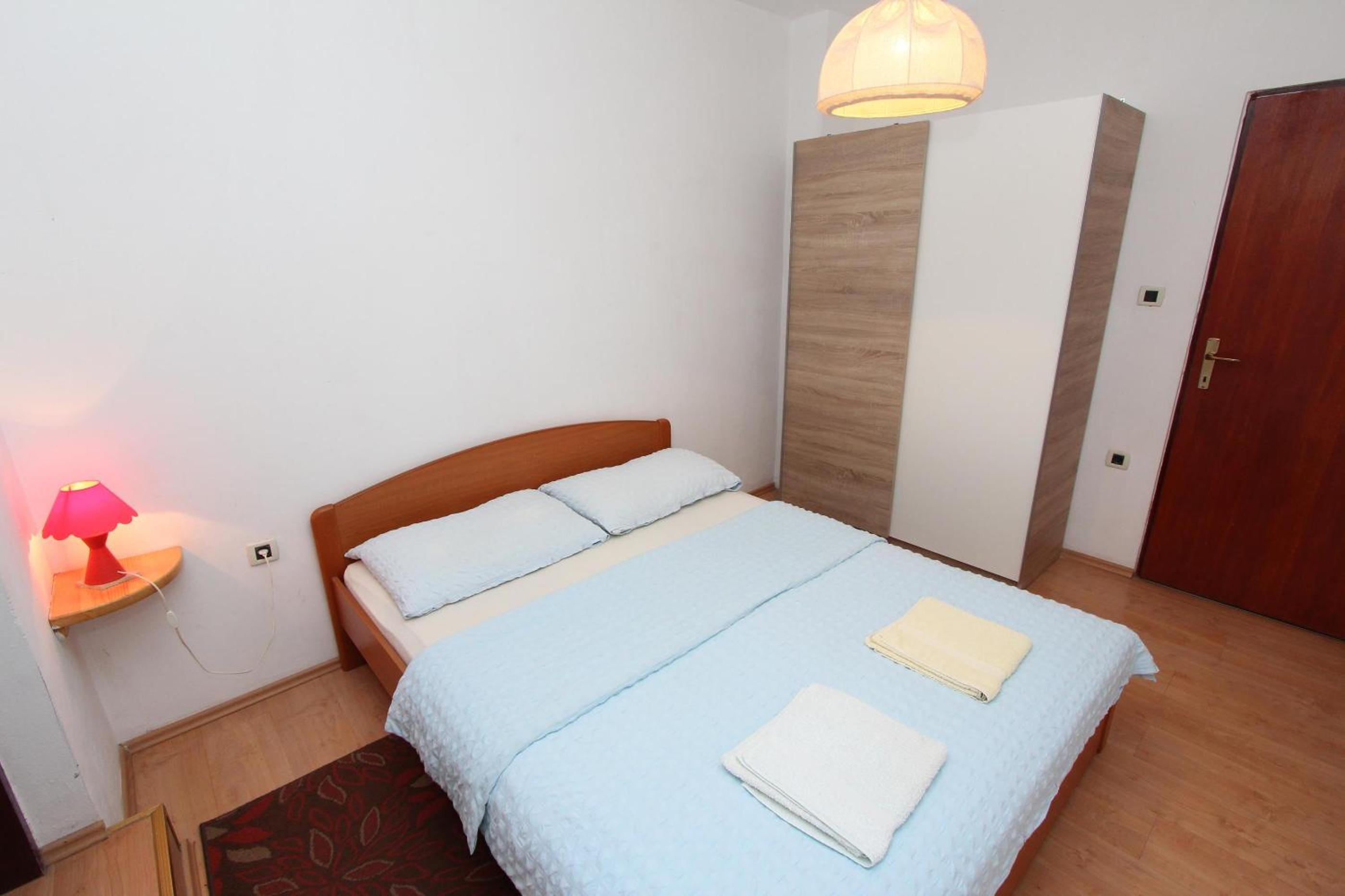 Apartments Lora