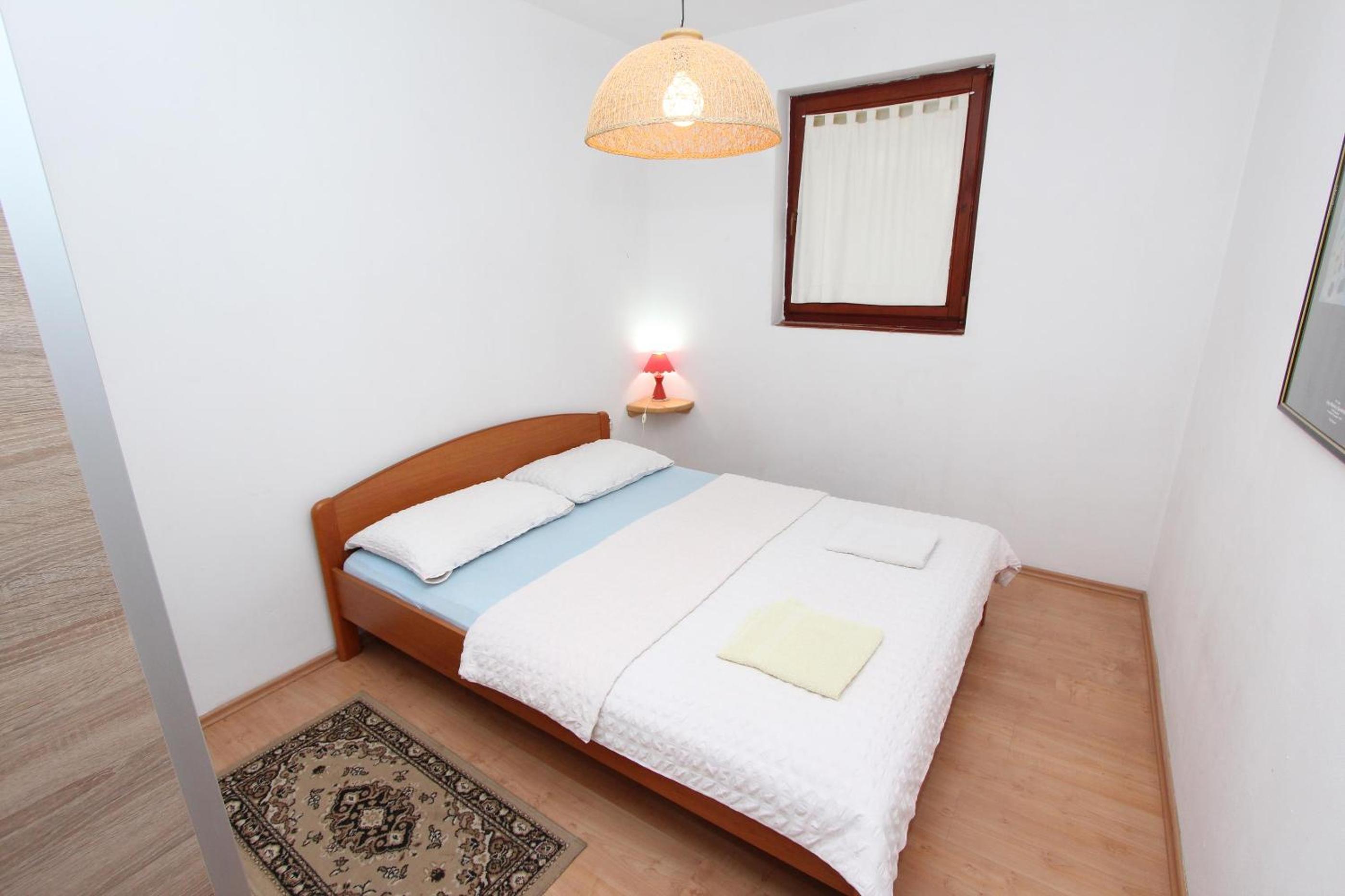 Apartments Lora