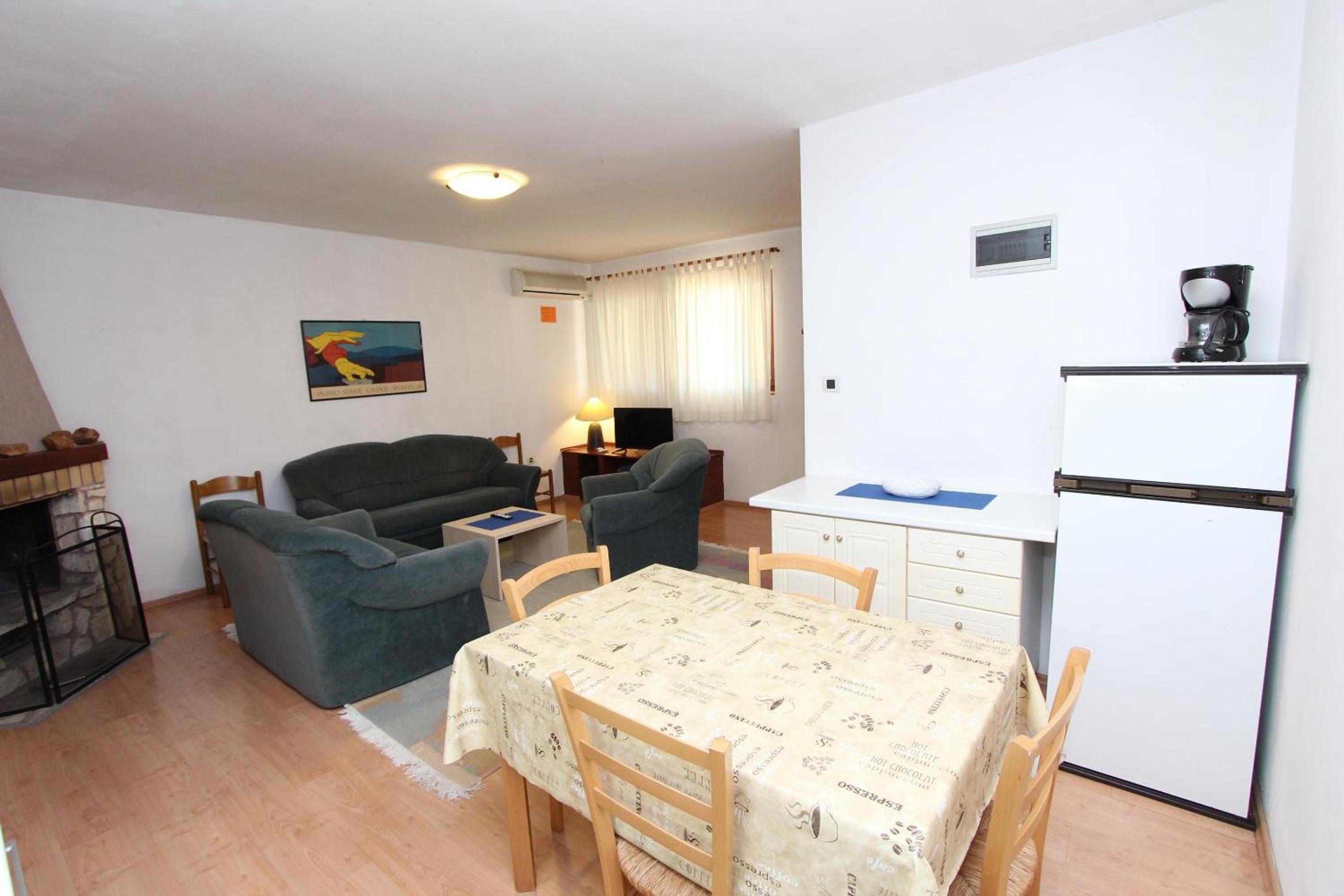 Apartments Lora