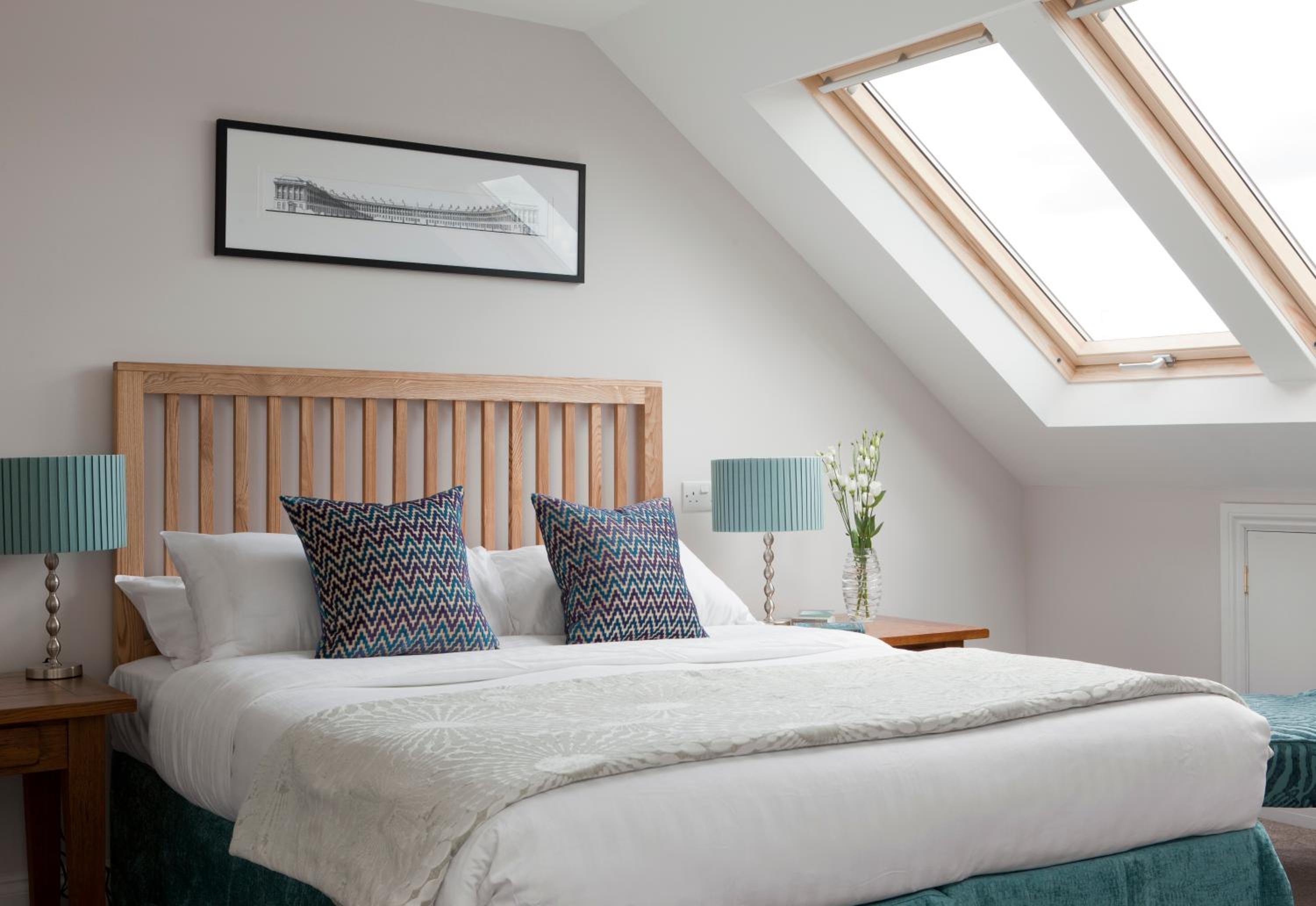 2 Crescent Gardens Guest House - Image 5