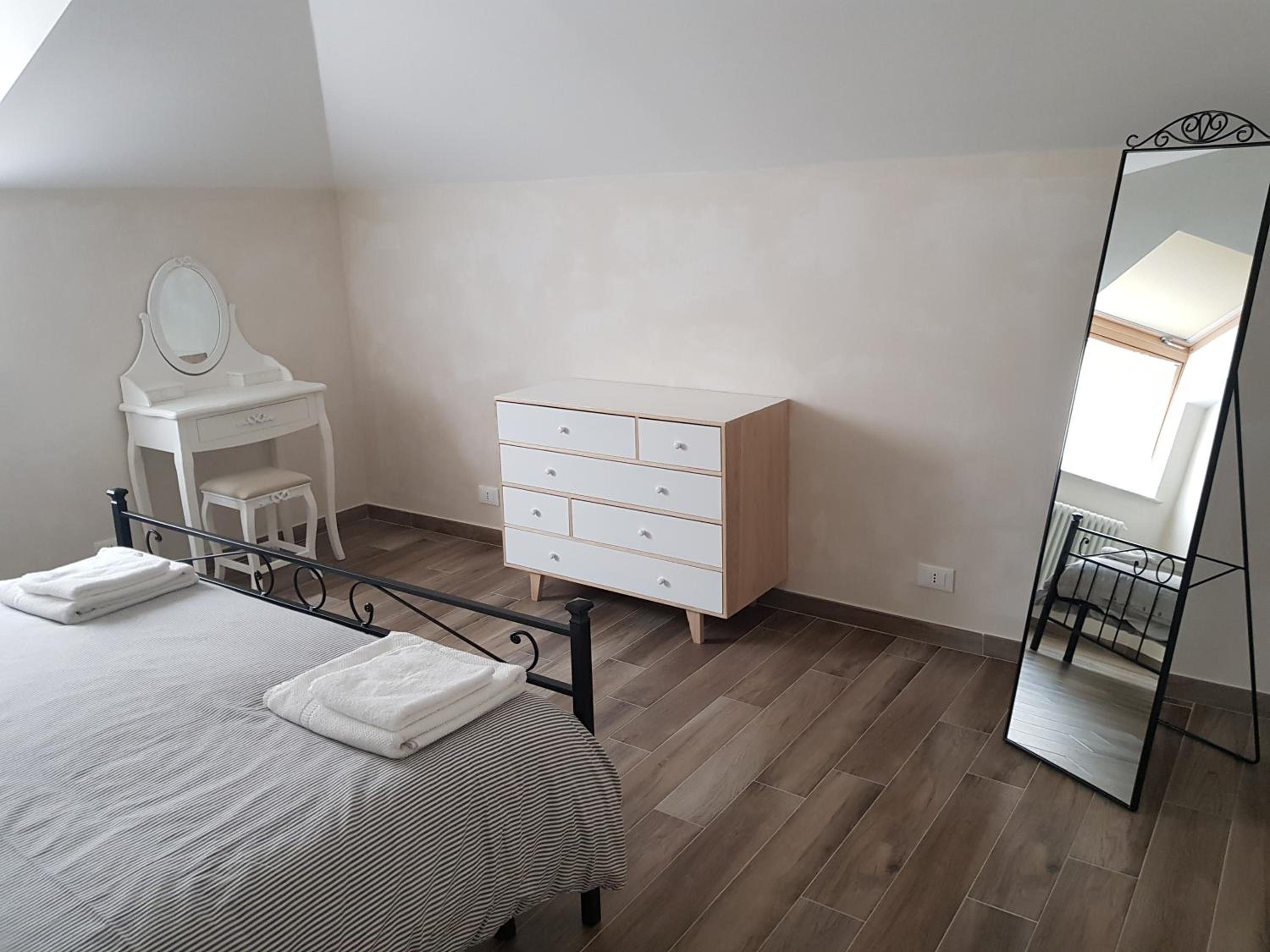 memeapartments
