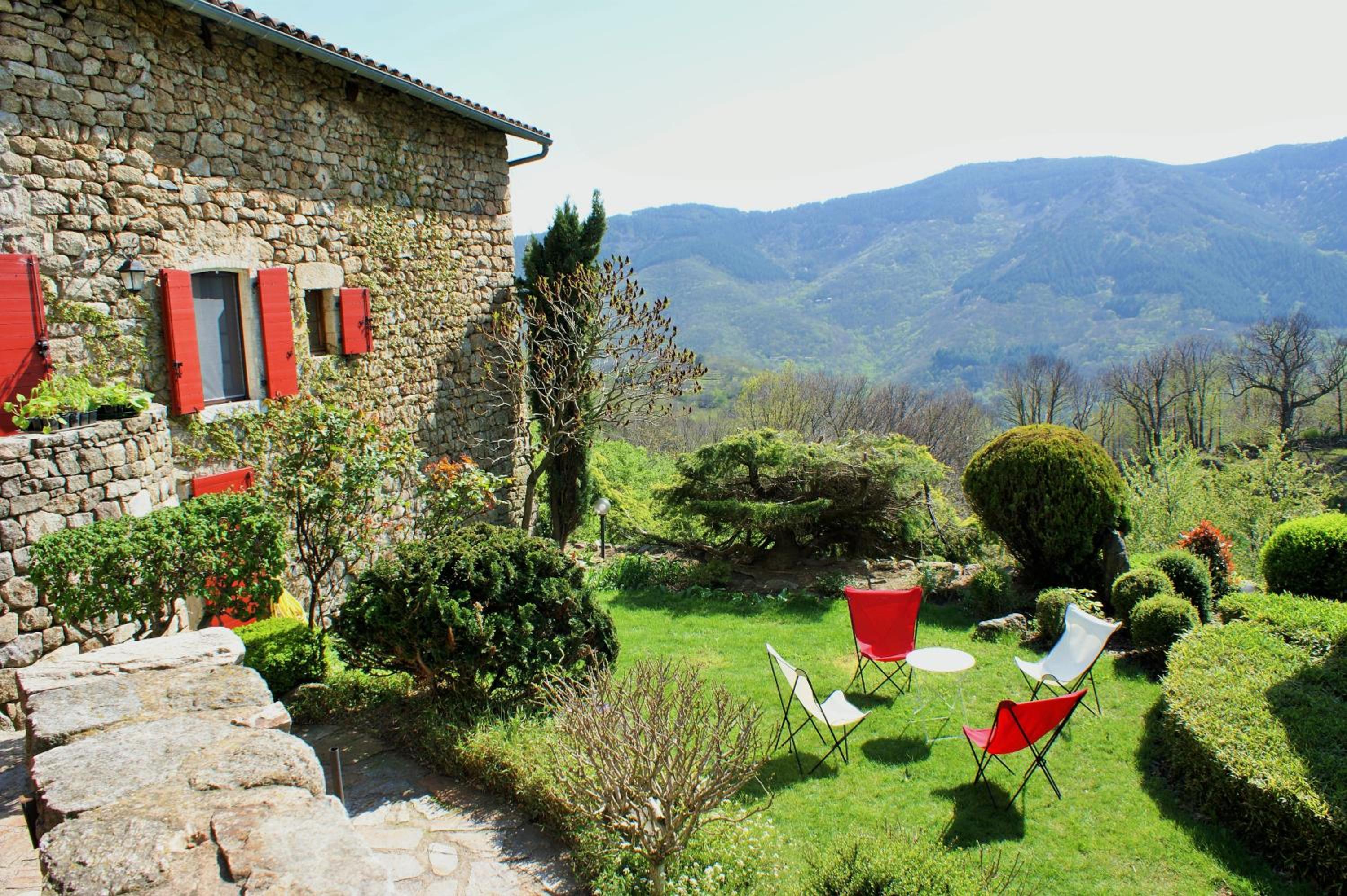 L'Oustau de Pequeti view 5