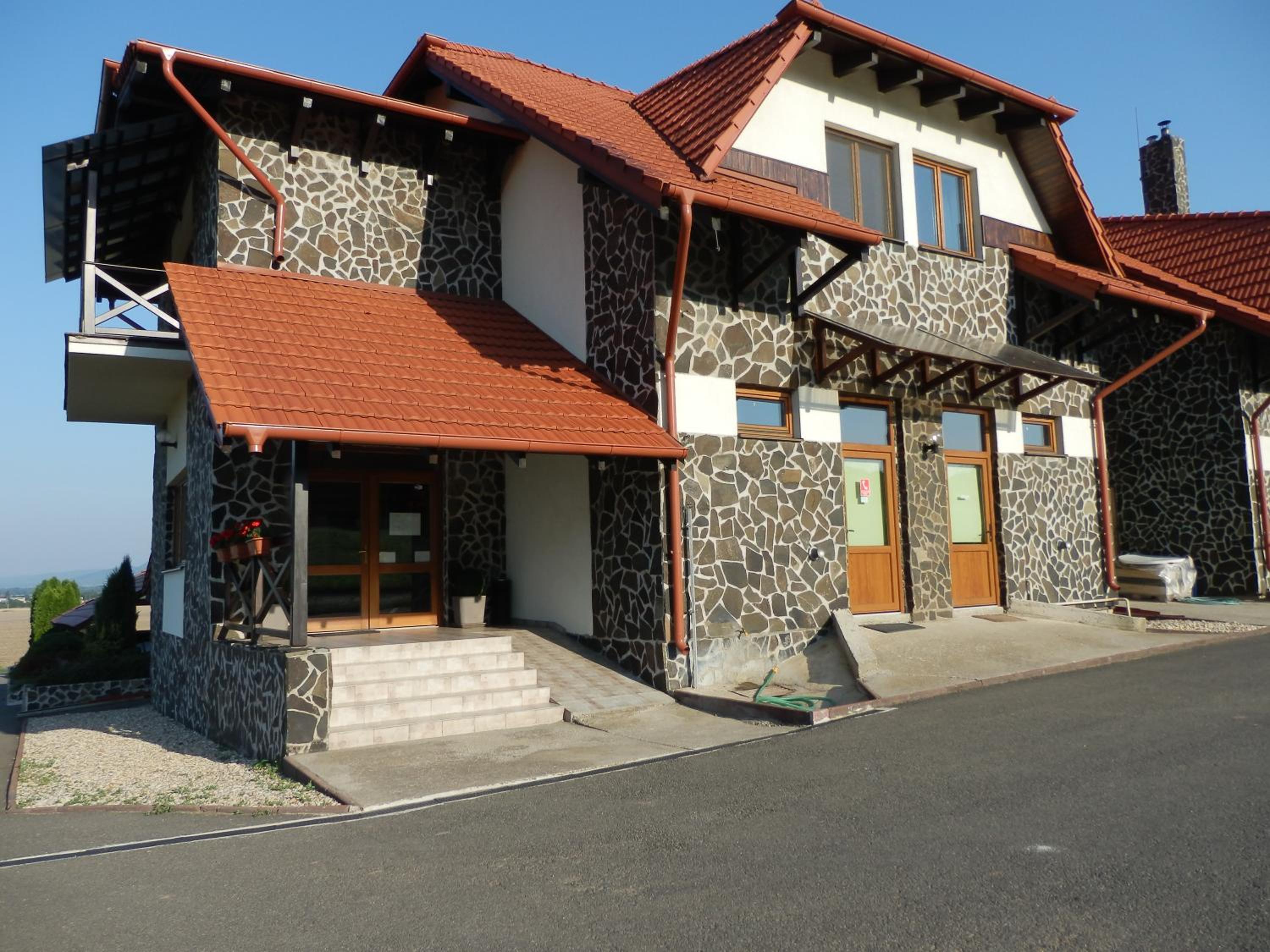 Wellness Penzión Vínny Dom view 5