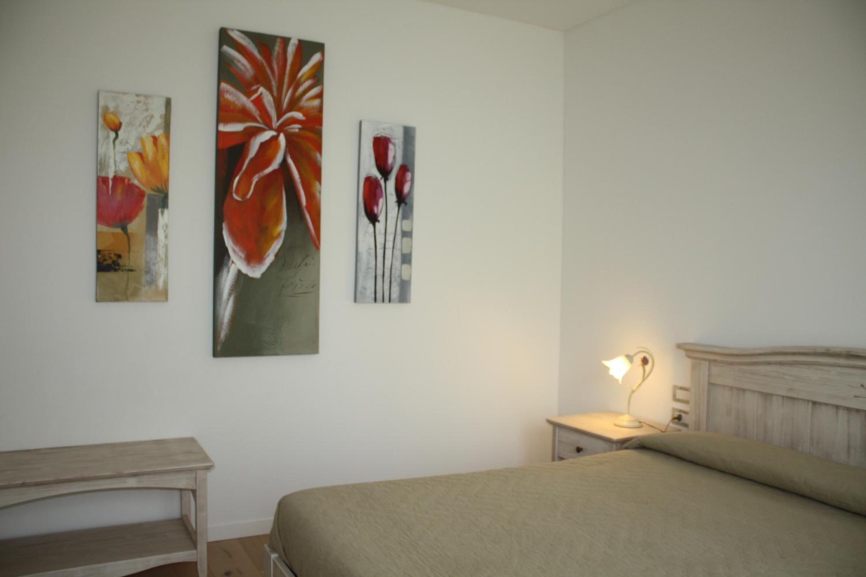 Elis' Rooms