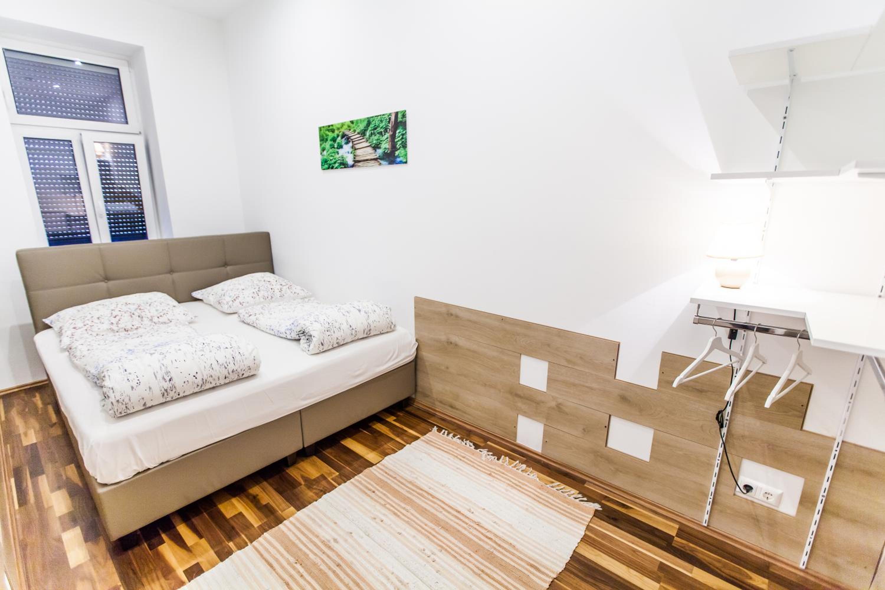 Vienna Market Apartments
