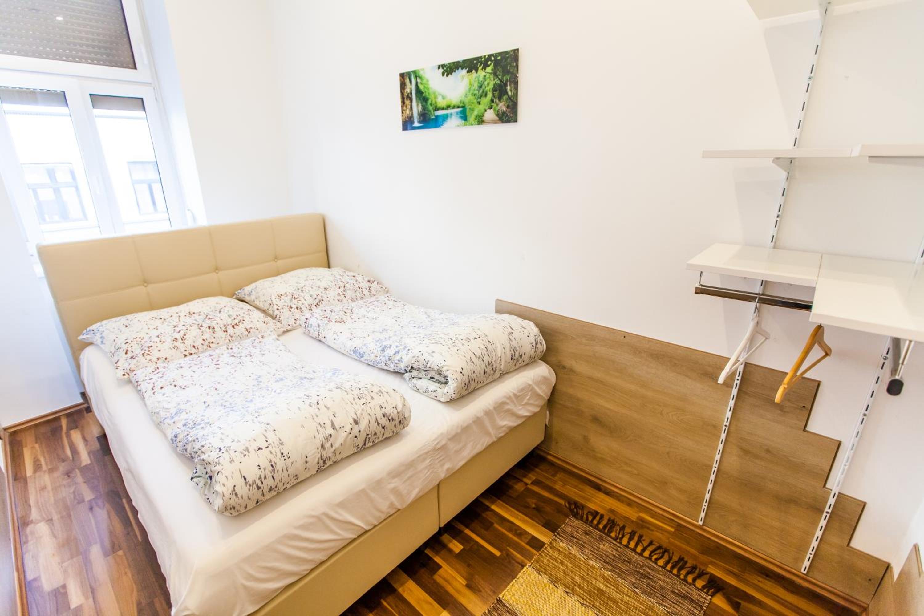 Vienna Market Apartments