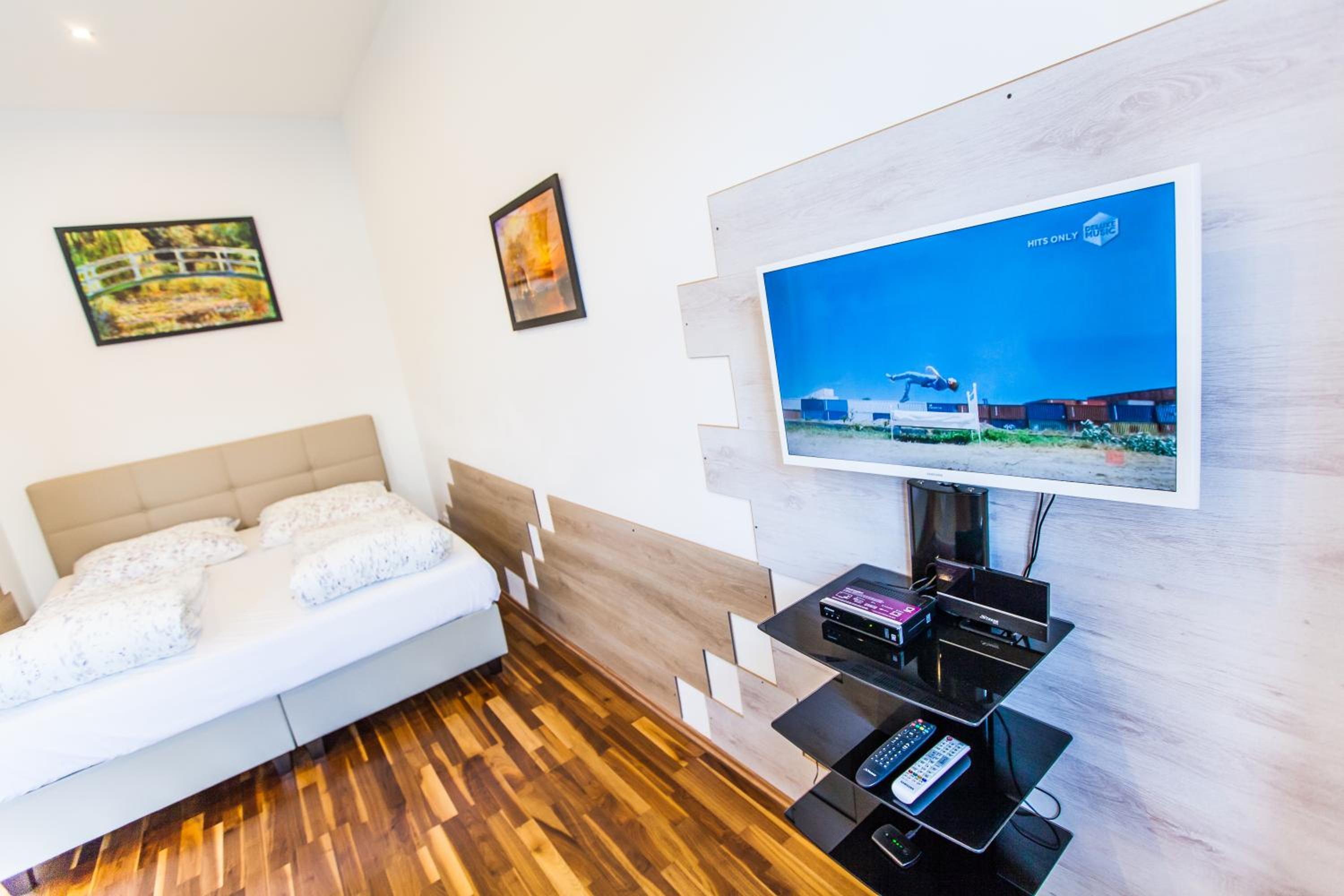 Vienna Market Apartments