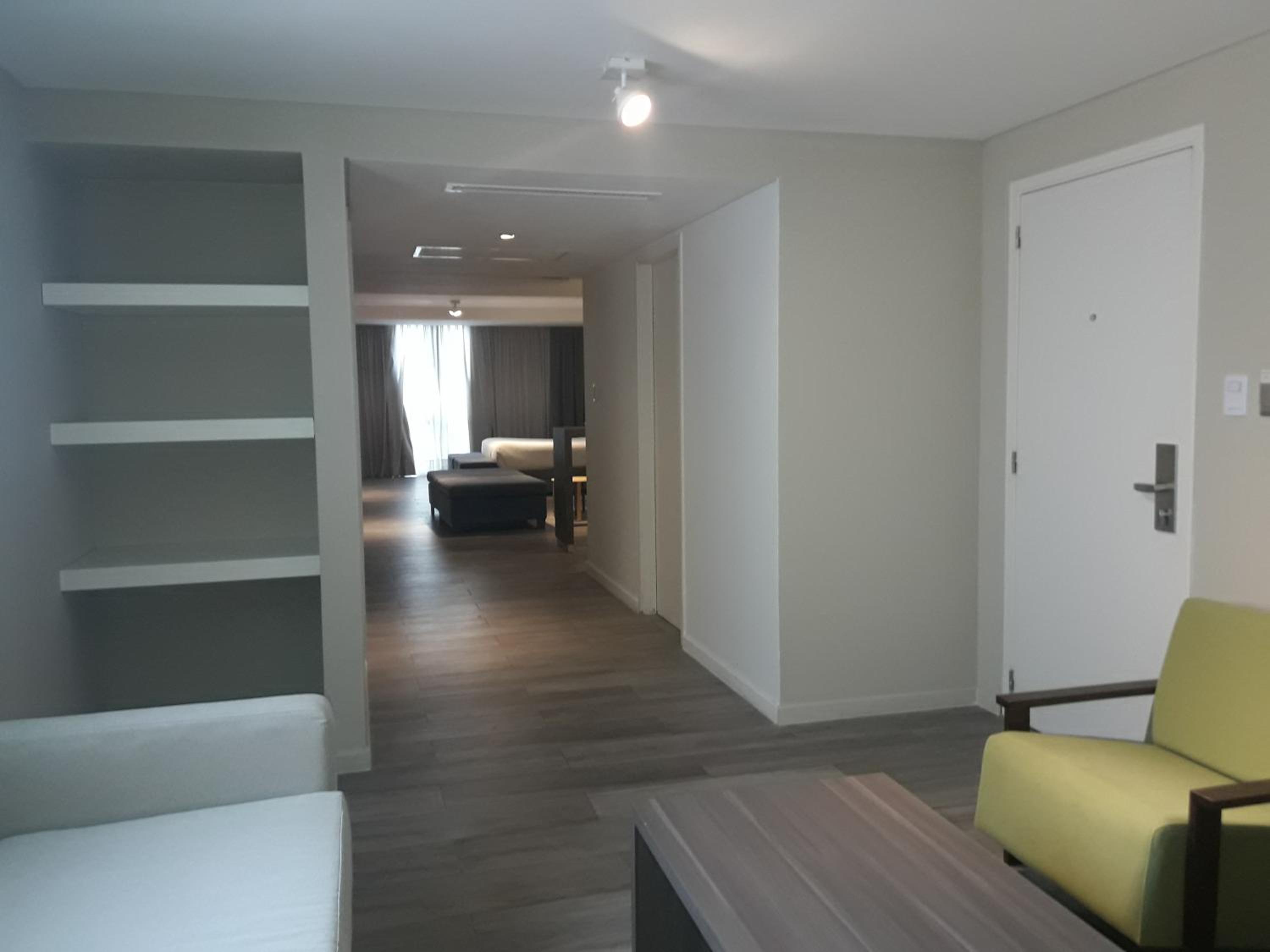 Olmos Suites