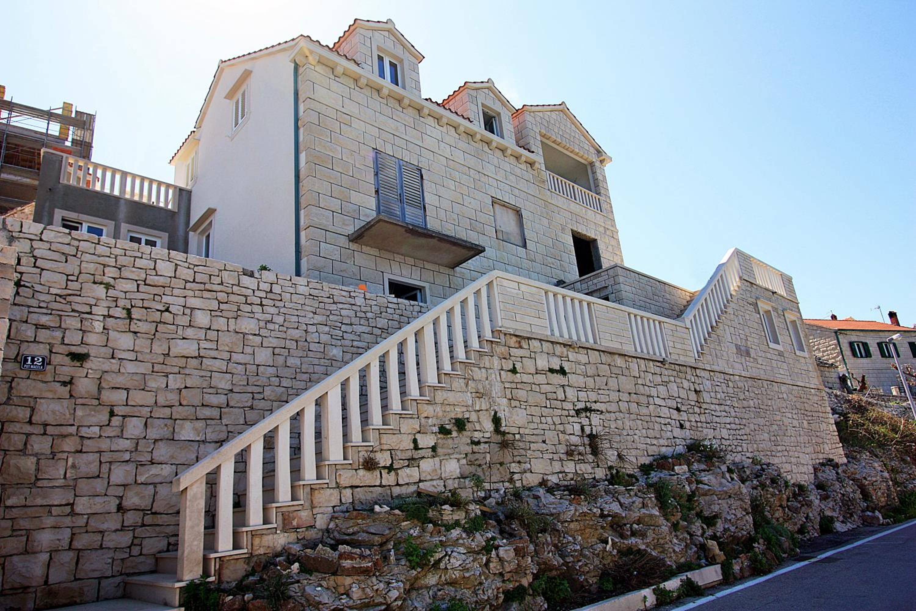 Hotel Apartmani Nila - Image 1