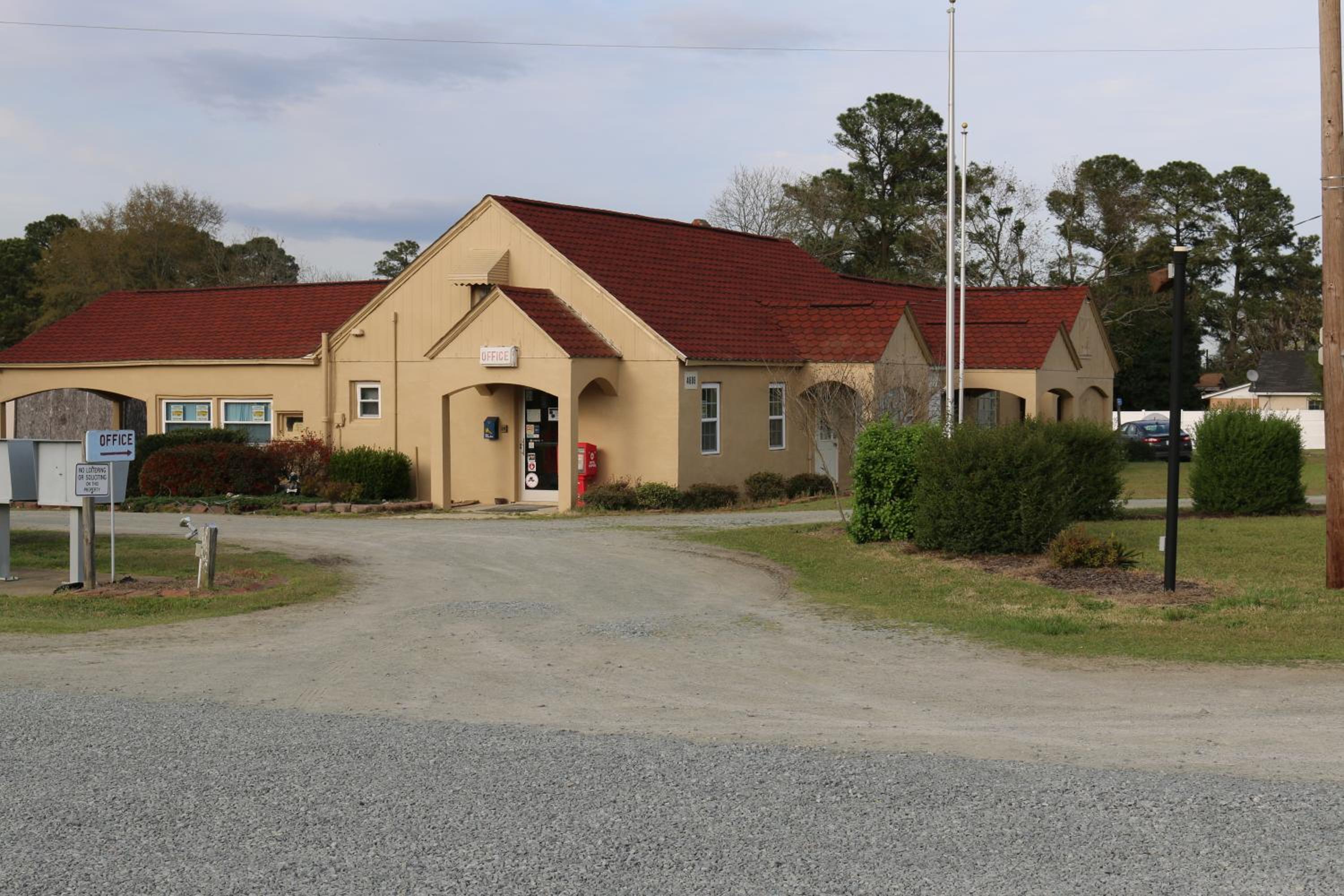 Four Oaks Lodging