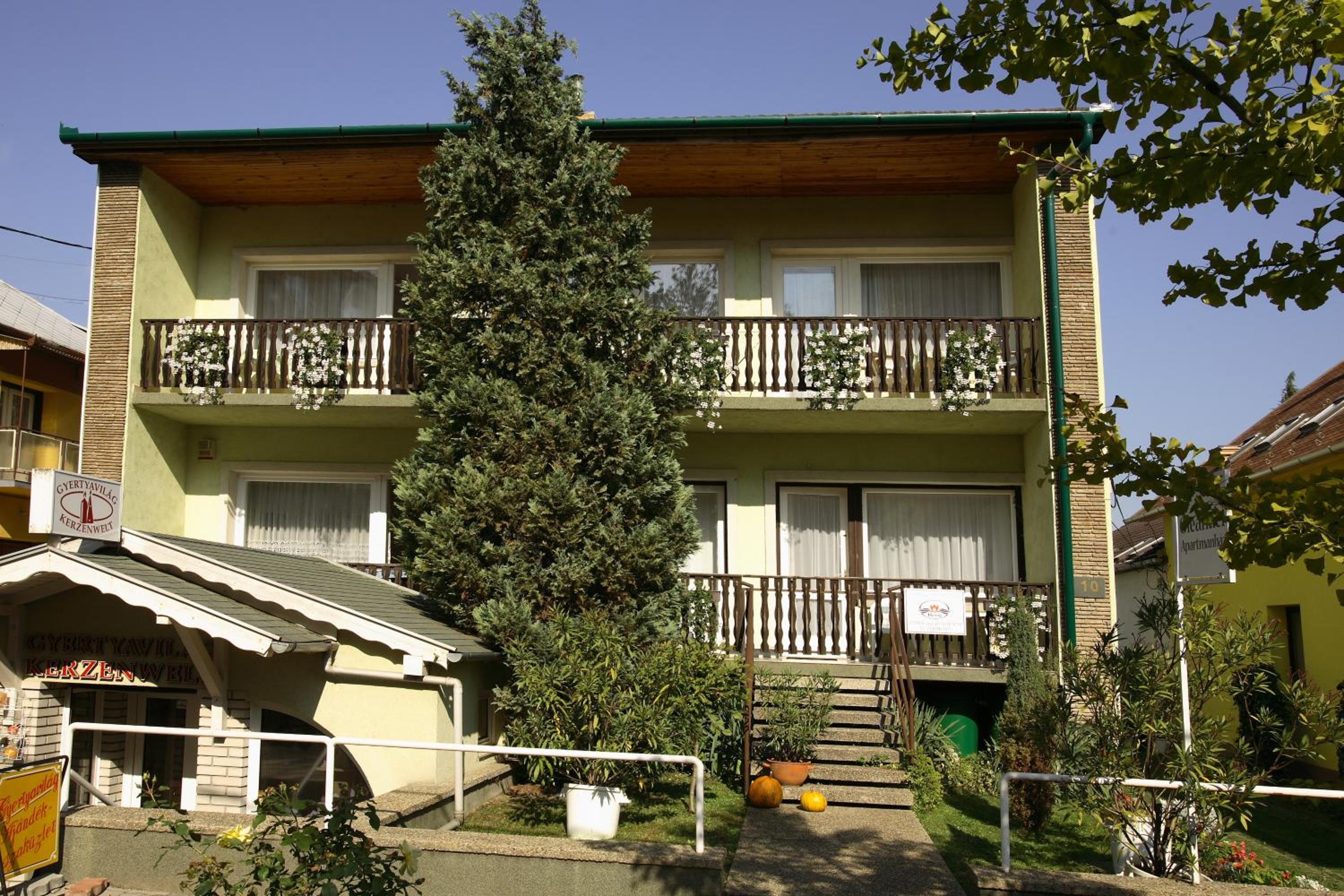 Oleander Apartman view 5