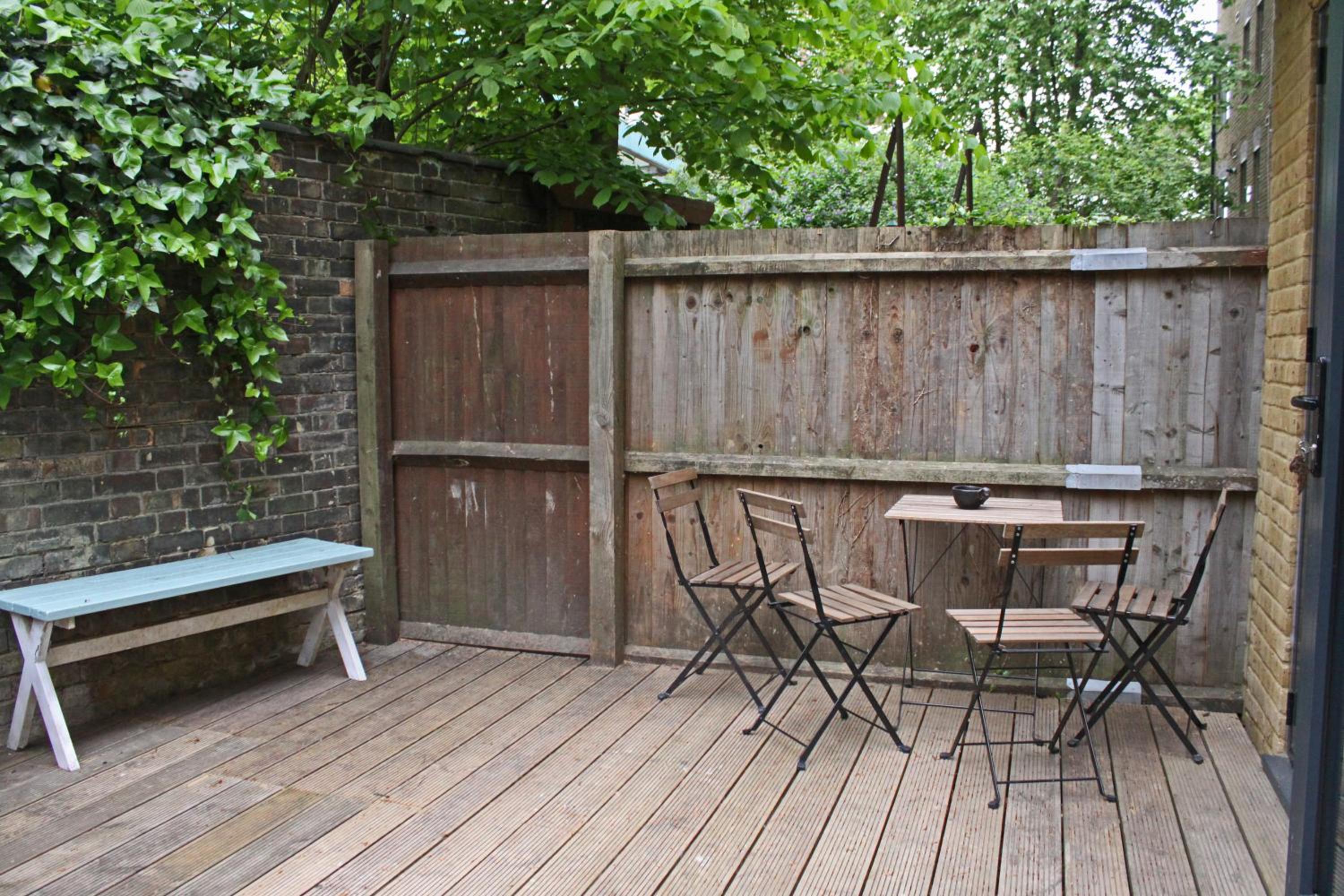 outdoor bbq area