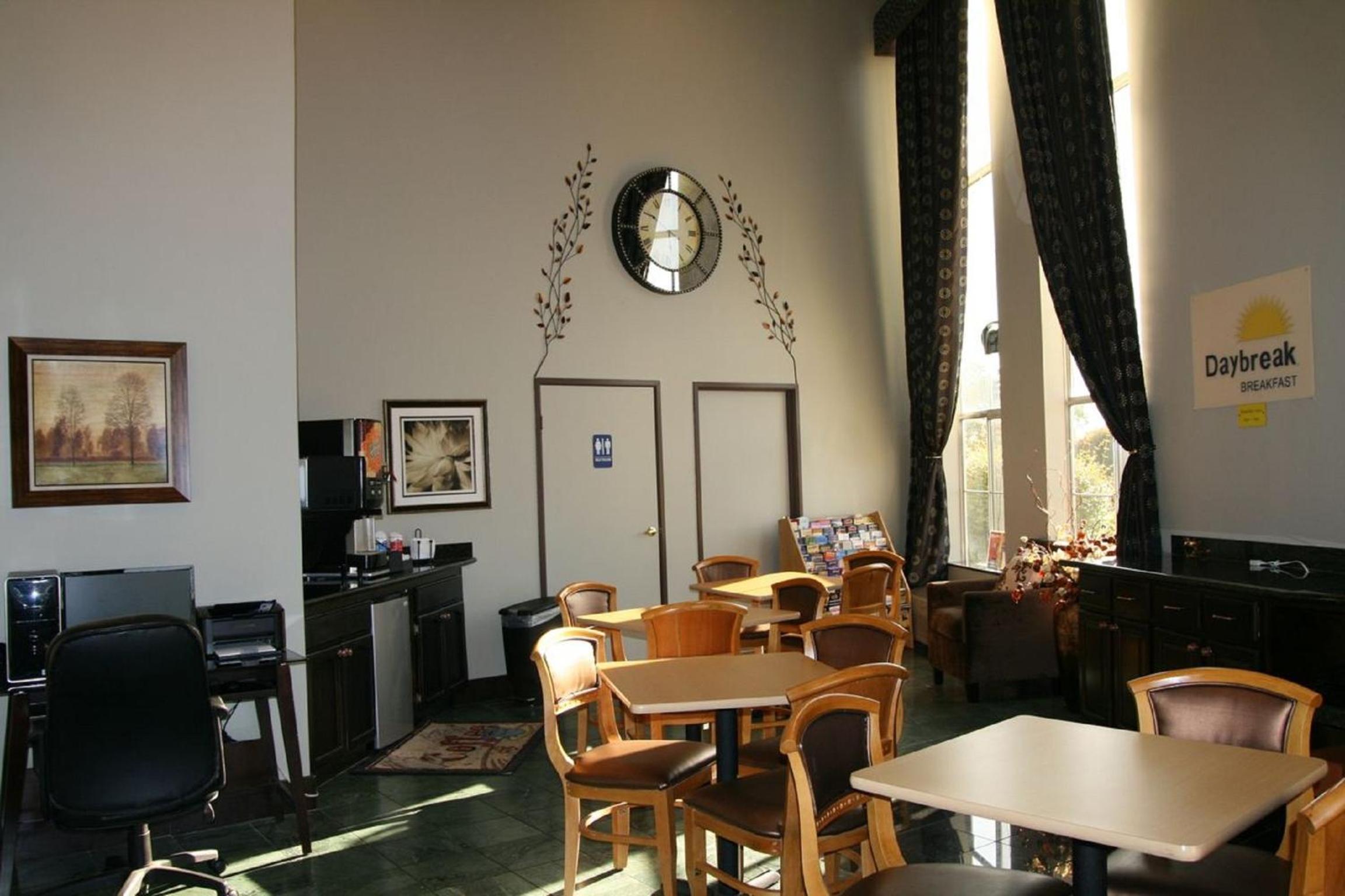 Days Inn by Wyndham Rocklin/Sacramento - Property Image 9